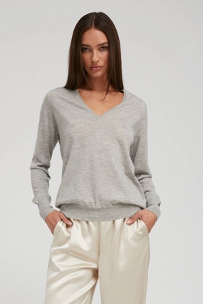 Oxford Cashmere V-Neck Sweater Multipanel Construction