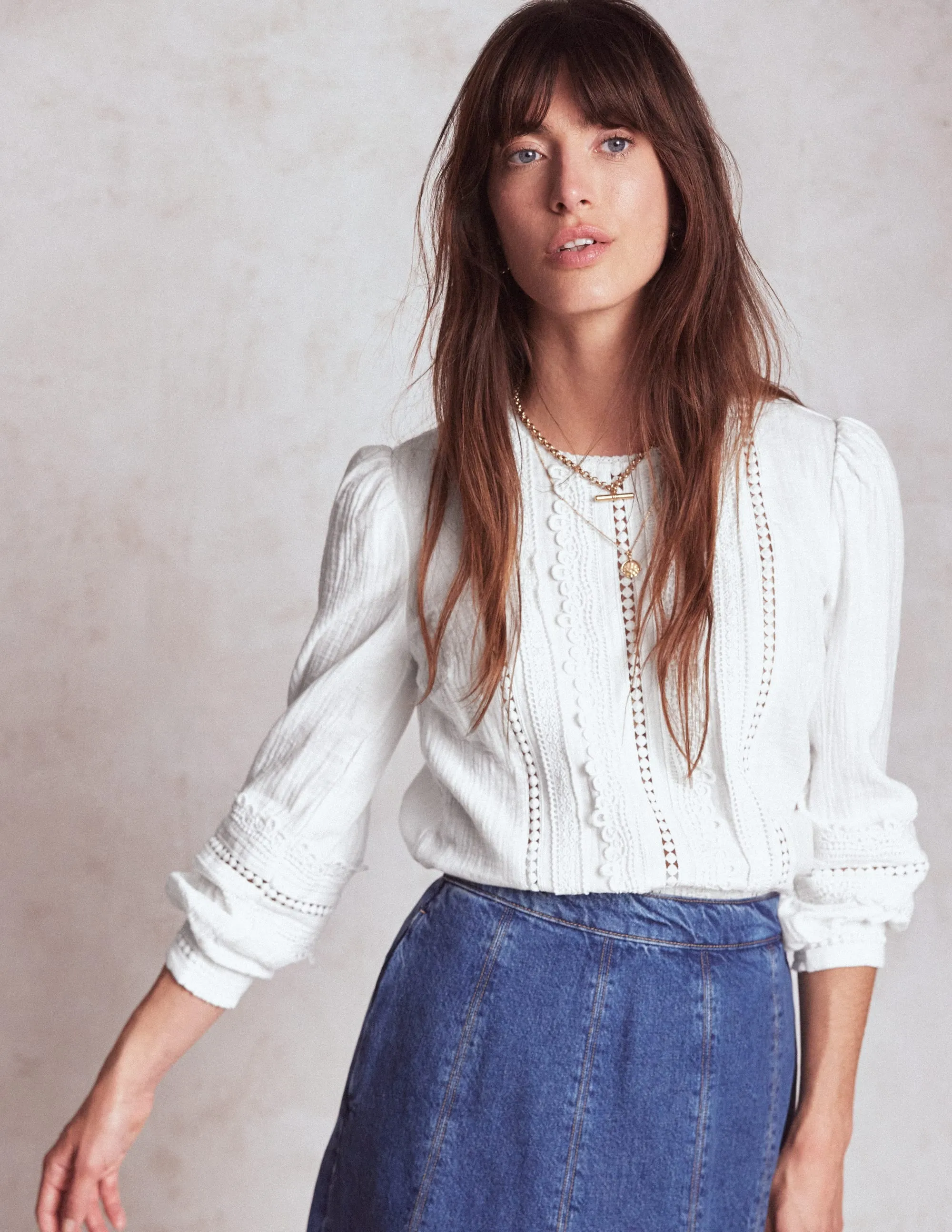 Professional Cut Trim Interest Double Cloth Top-White