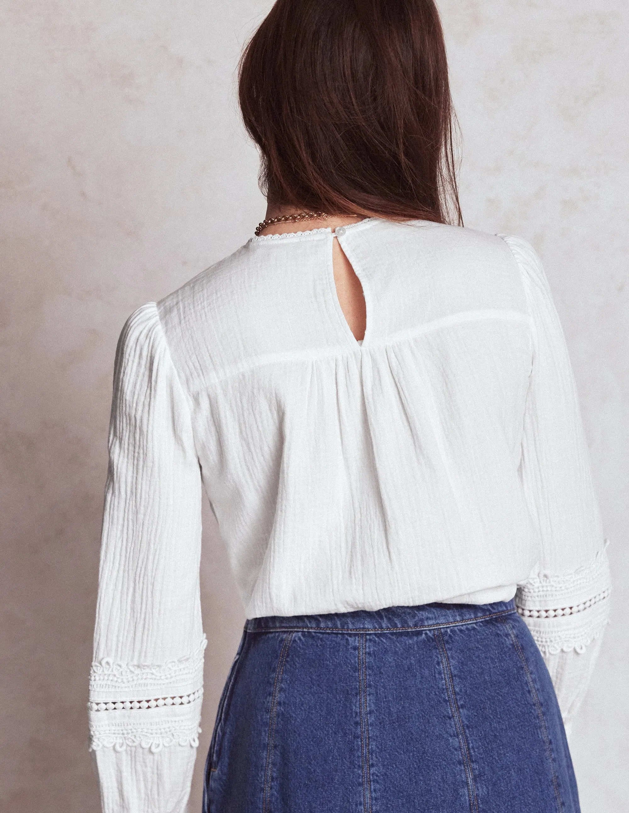 Trim Interest Double Cloth Top-White ButtonFront Simple Pullover