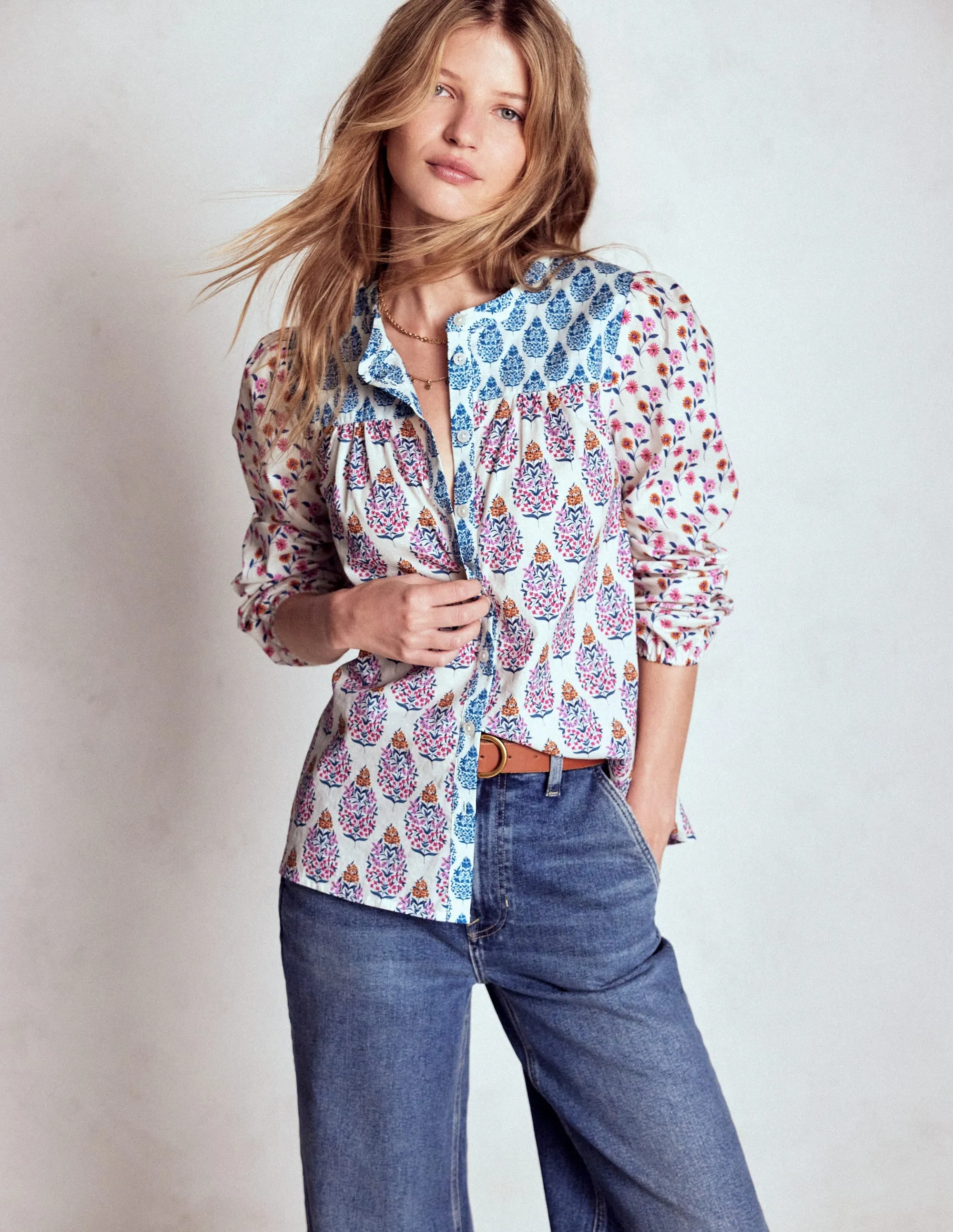 Temperature Regulating Textile Professional Wear Corrine Cotton Top-Multi, Wildflower Bouquet