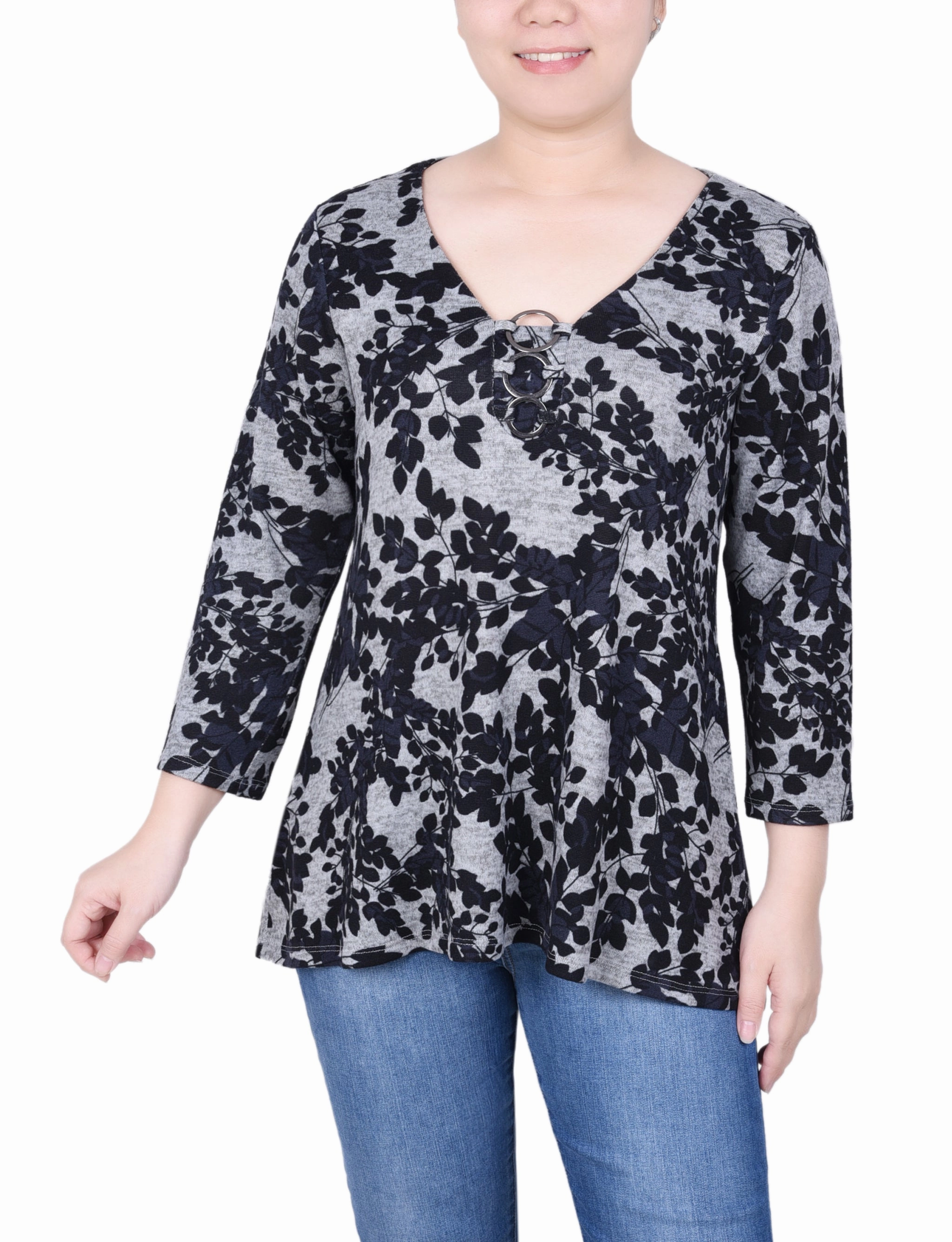 NonChafingTrim Petite 3/4 Sleeve 3-Ring Top