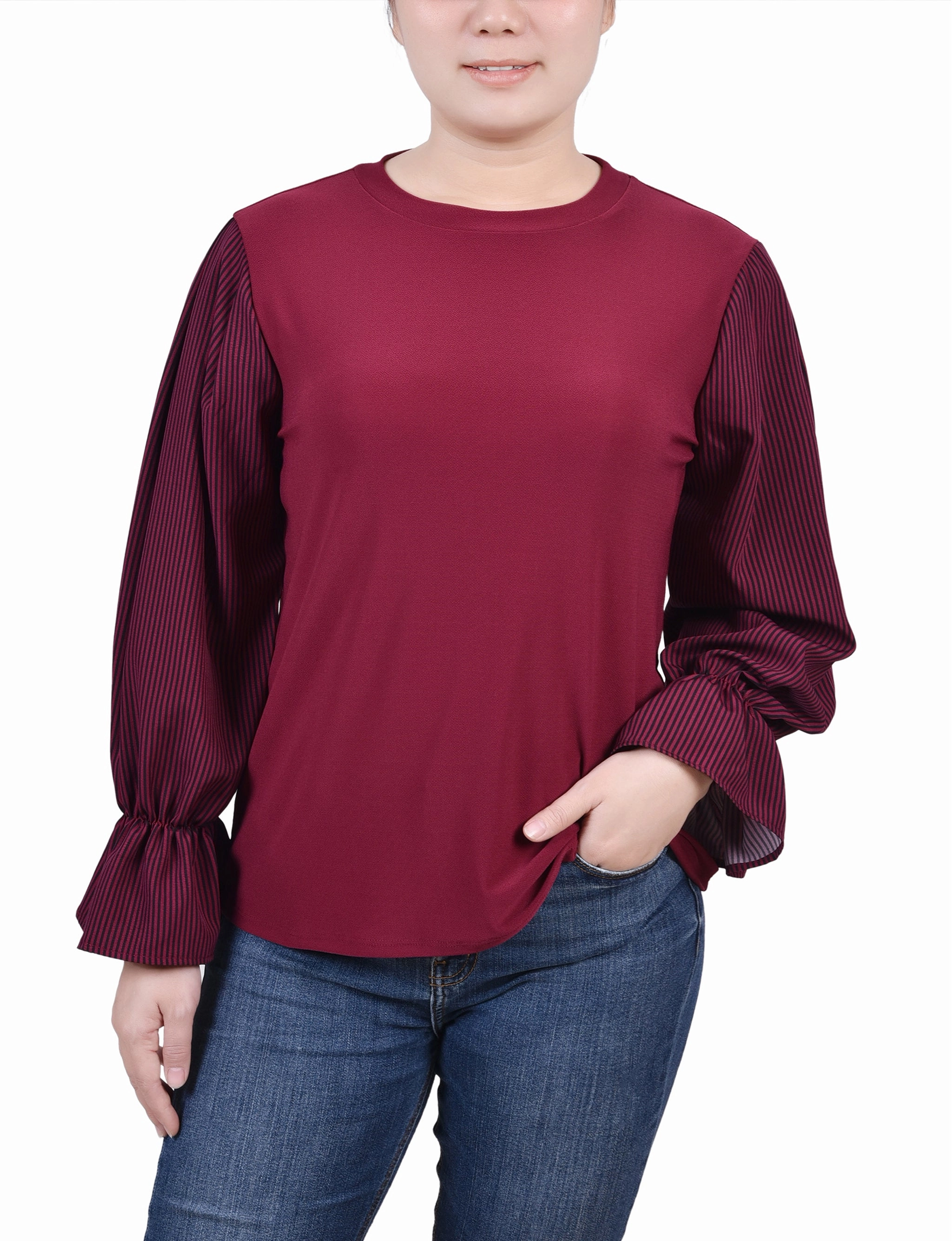 BioBased Fiber FoldableFeature Petite Long Sleeve Top With Printed Sleeves