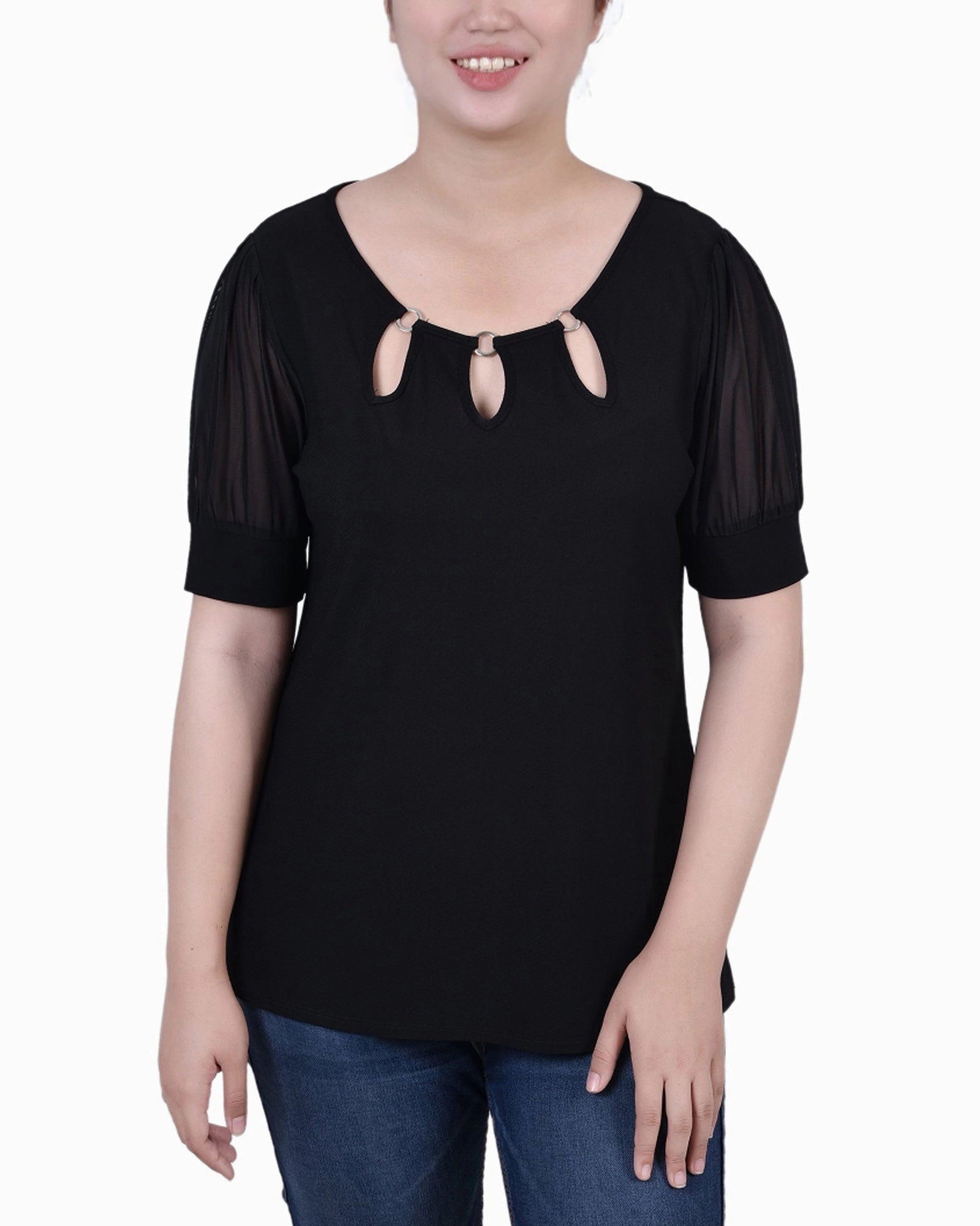AllPurpose Design Petite Short Sleeve Three-Ring Top