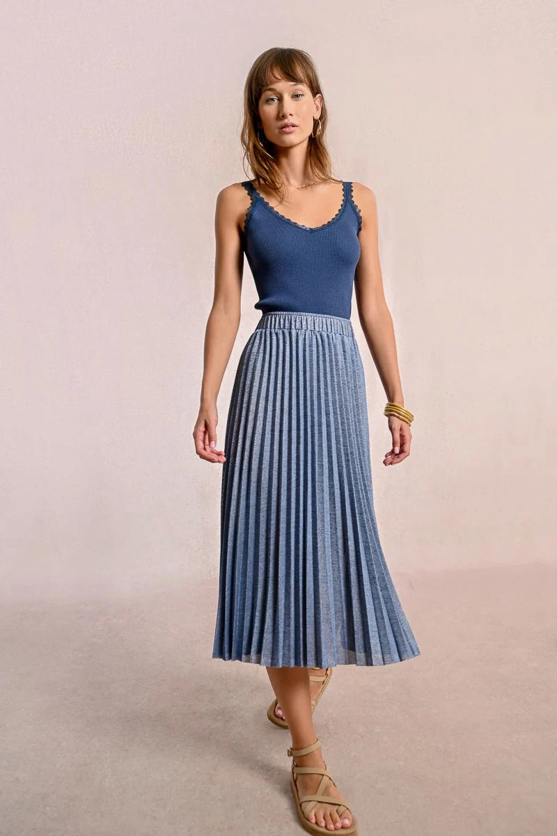 Simple Motion Pleated Knit Maxi Skirt in Iridescent Blue