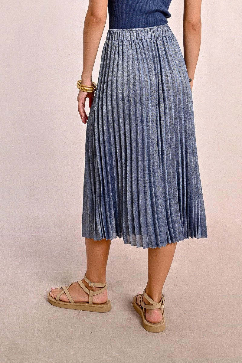 Refined Texture Senior Style Pleated Knit Maxi Skirt in Iridescent Blue
