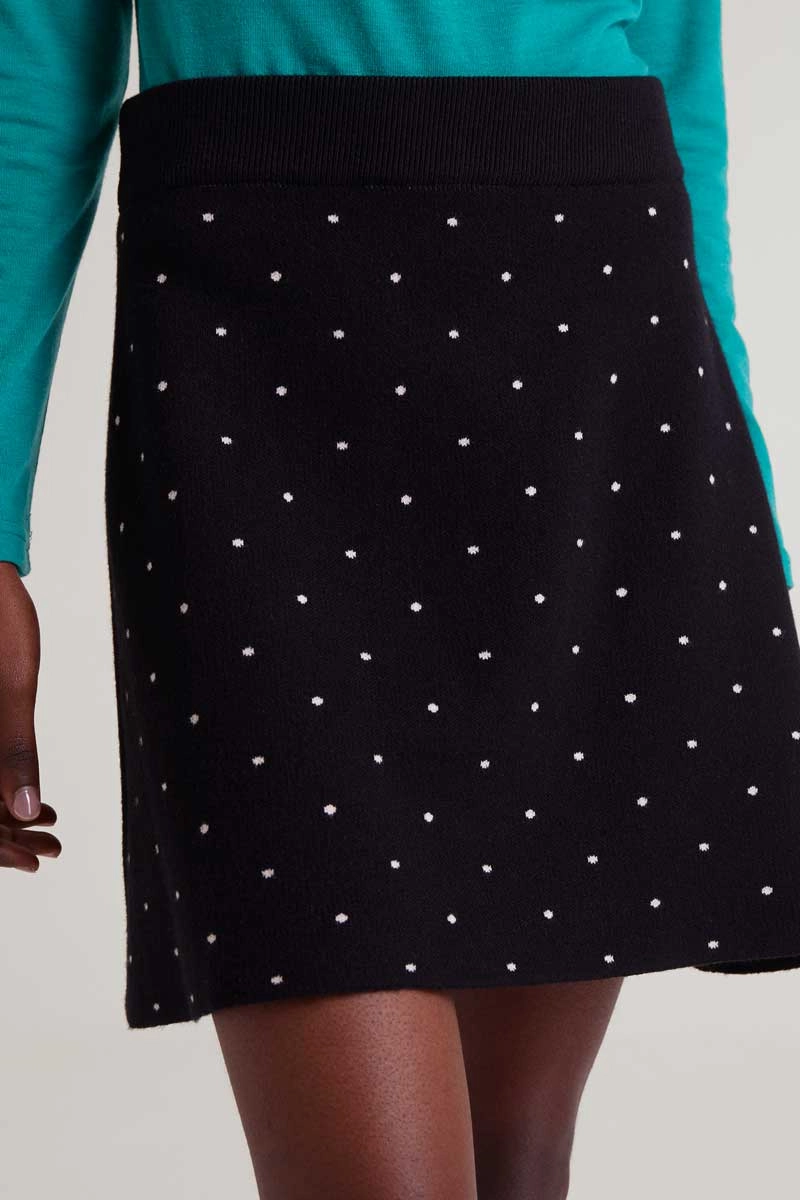Classic Choice Polka Dot Knit Mini Skirt in Black