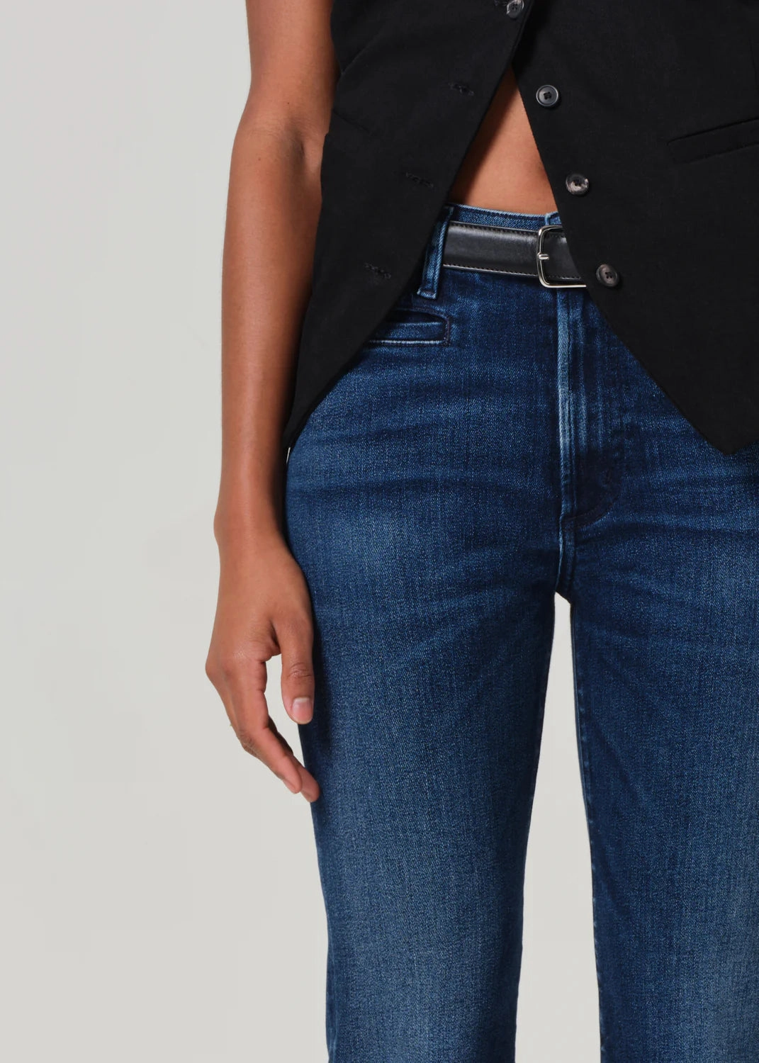 Travel Outfit Evening Stroll Minimalist Lilah Flare With Welt Pocket in Marvita