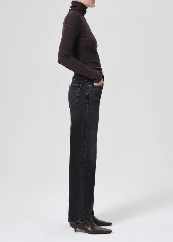 Harper Mid Rise Relaxed Straight Jean in Hush Basic Layers Premium Elegant
