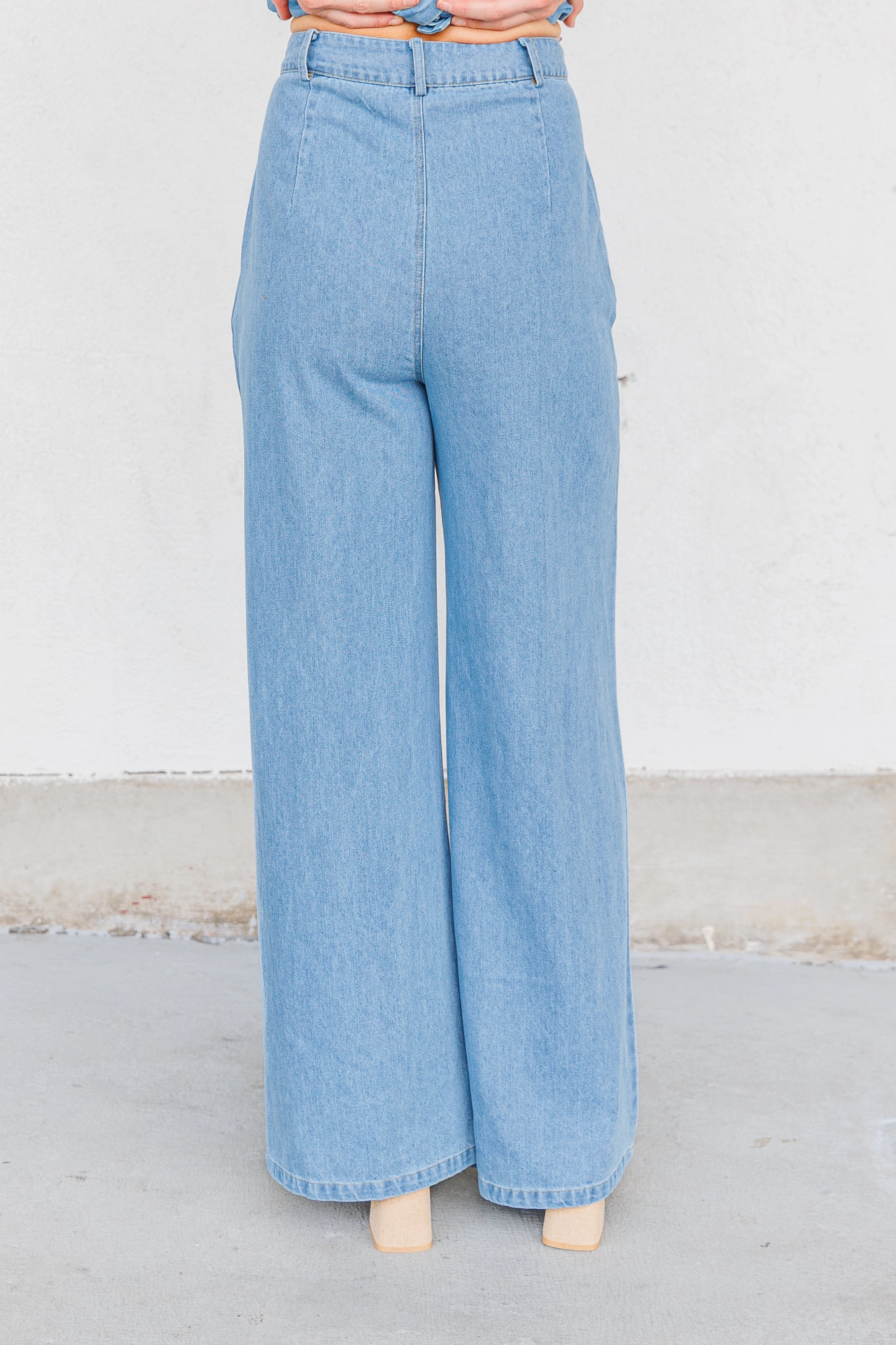 Move With Ease DAISY PLEATED WIDE-LEG DENIM PANTS