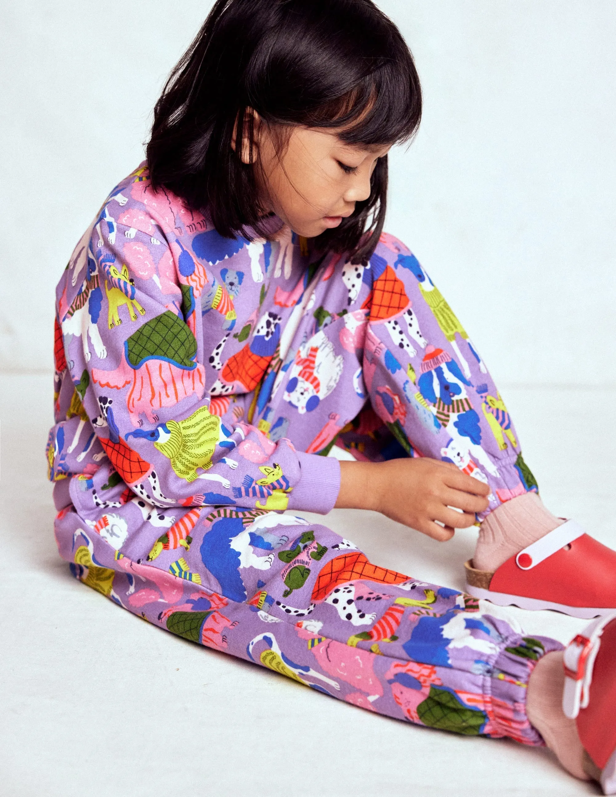 Printed Sweatshirt-Cosy Pups Effortless Style