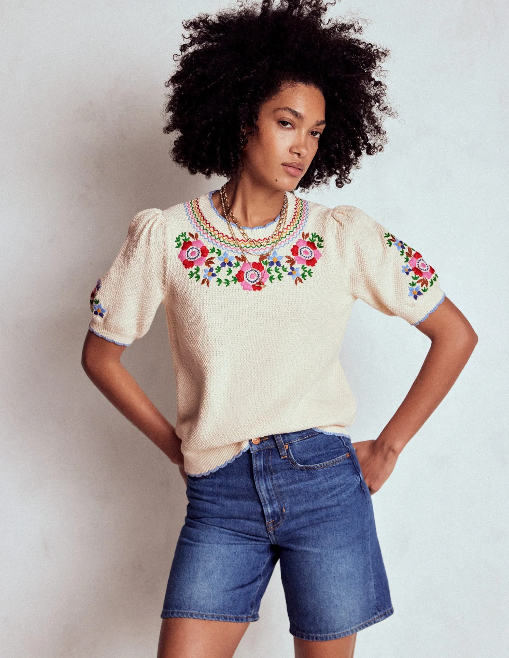 Puff Sleeve Embroidery T-shirt-Warm Ivory Casual Layer