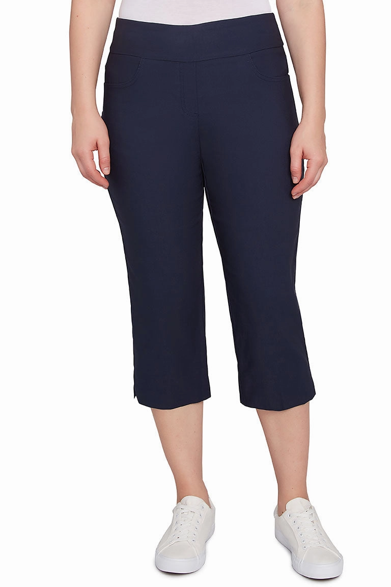 Dynamic Motion Stretch Fit Wear Pull-On Silky Capri Pant