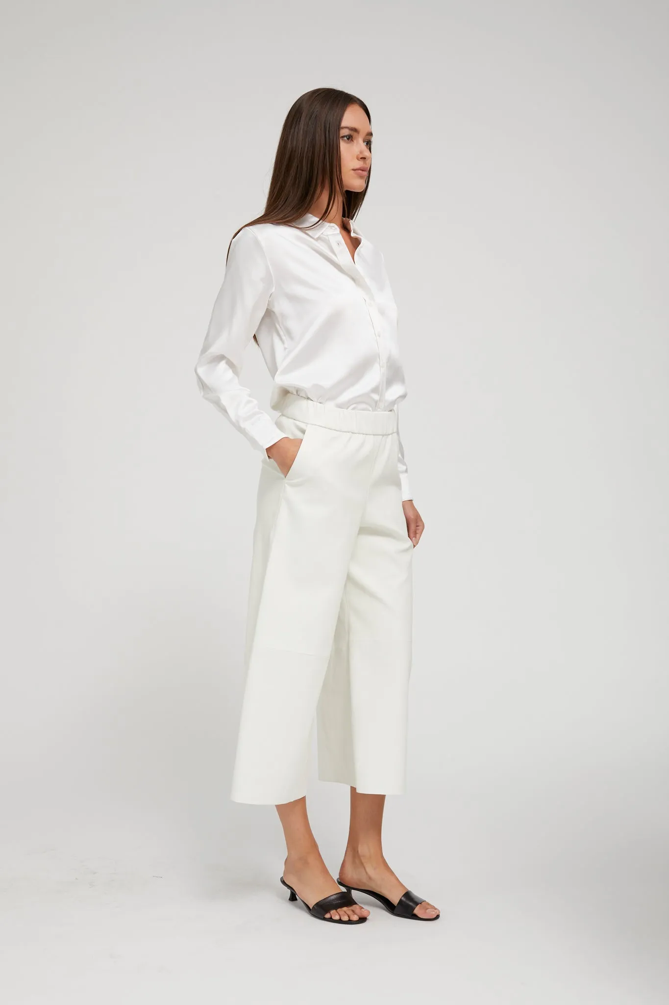 Flatlock Seam Pearl Silk Fitted Button Down