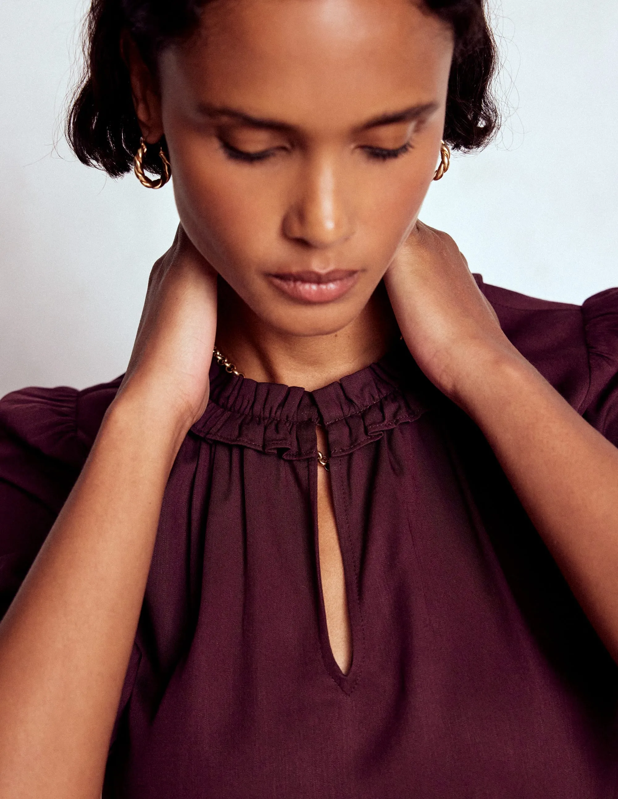 AdvancedAirflowChannels Ria Short Sleeve Top-Dark Cherry