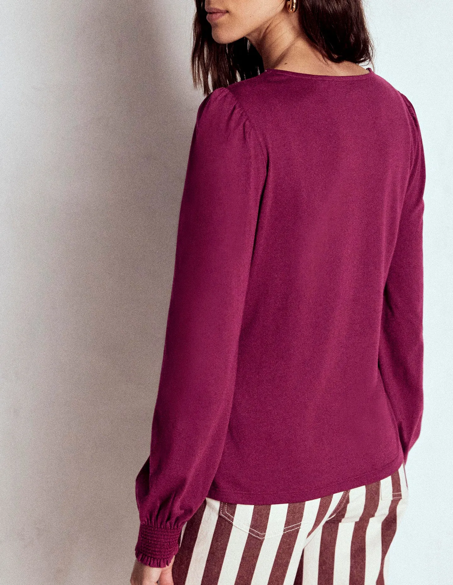 UVProtection OdorControl Technology Smocked Cuff Supersoft Top-Deep Wisteria