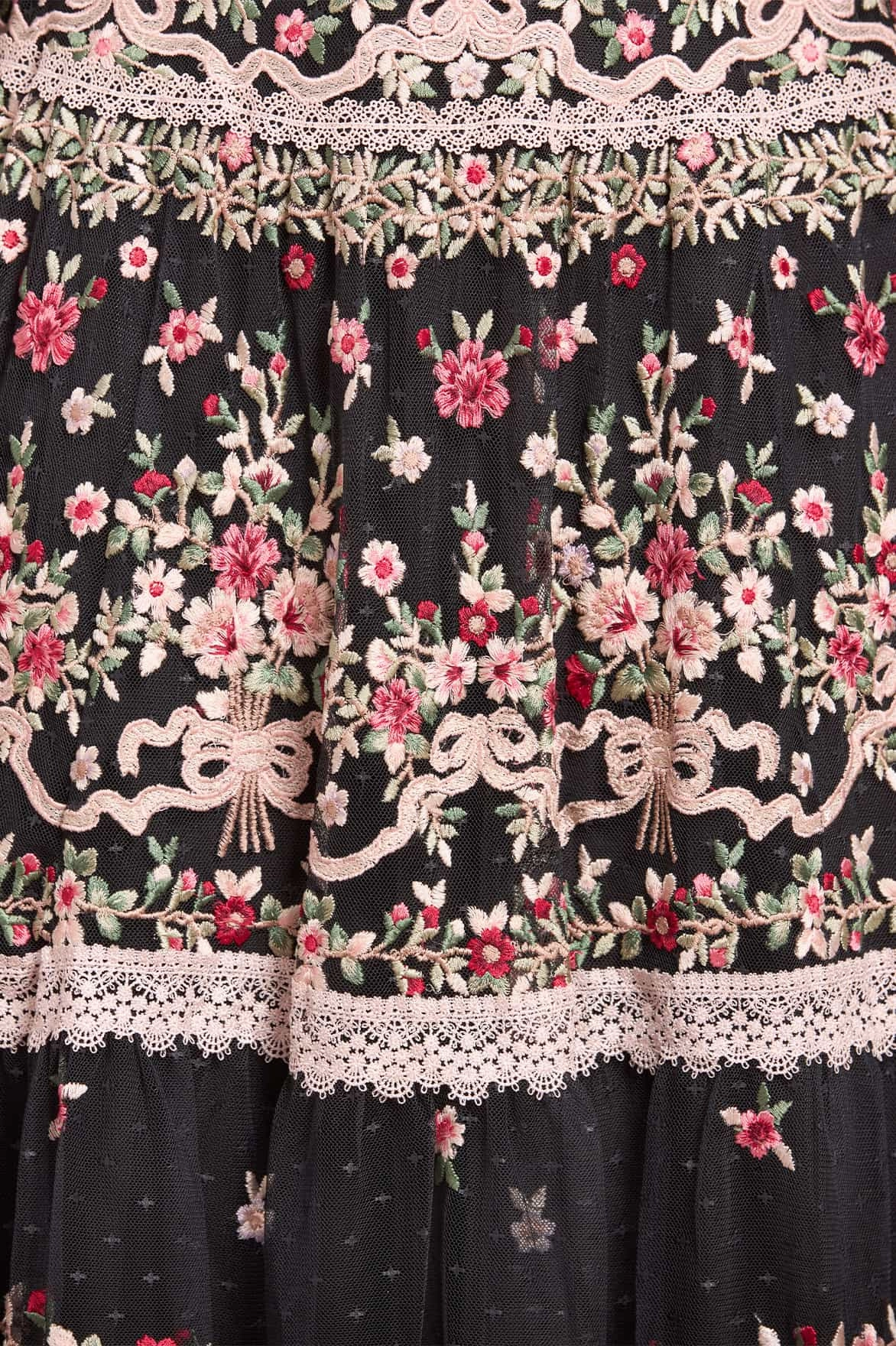 Ribbon Bouquet Gown foldable