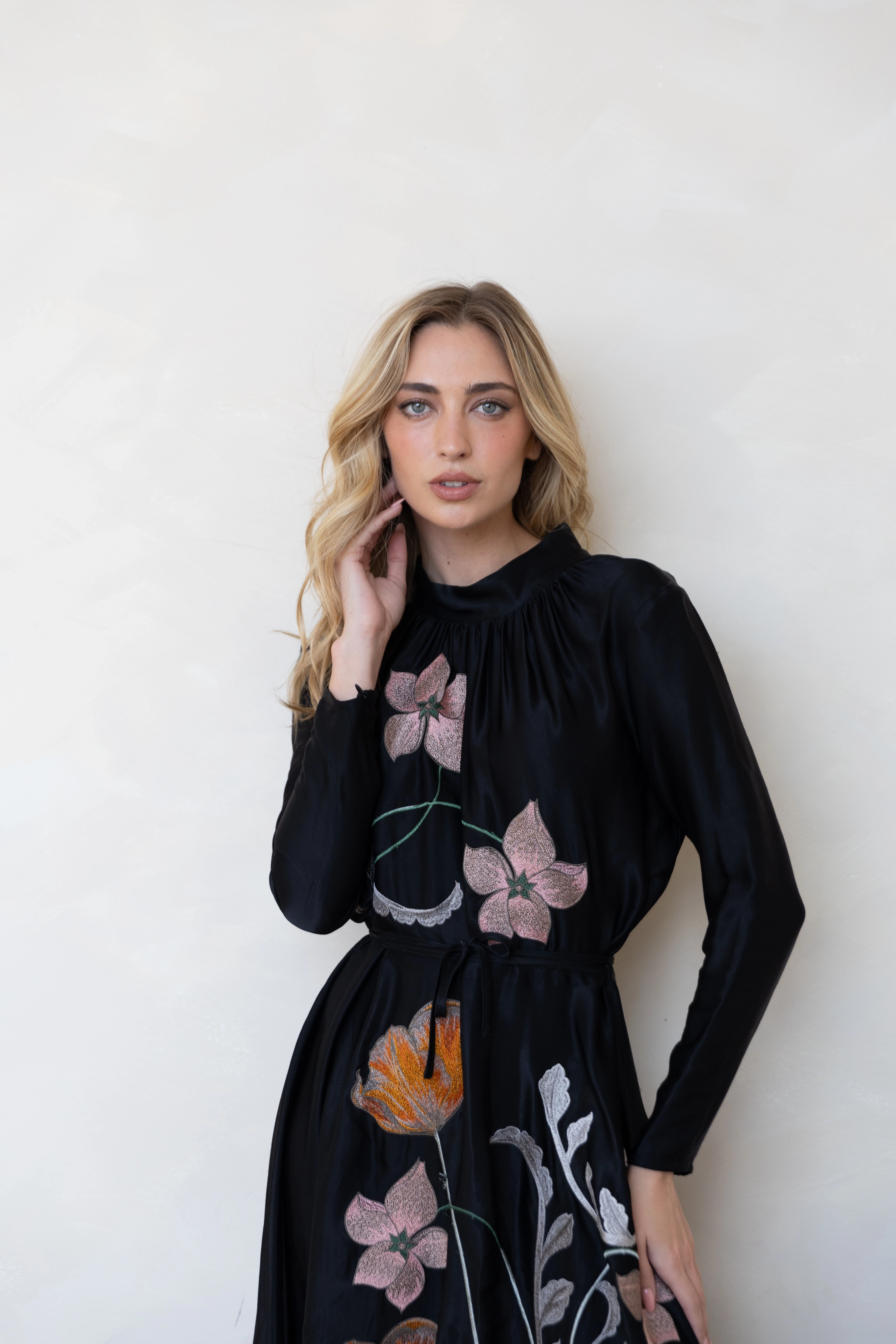 Romano Satin Maxi Artistic Edge