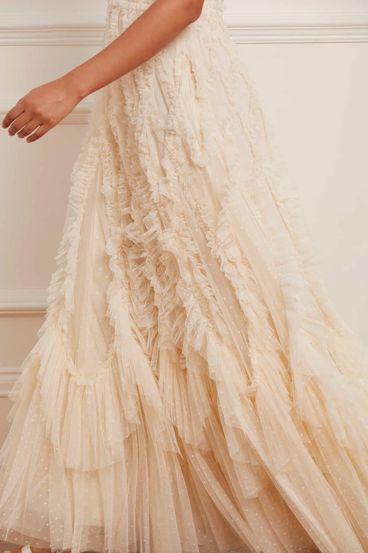 Floral design Cap-Sleeve Rosella Ruffle Strapless Gown