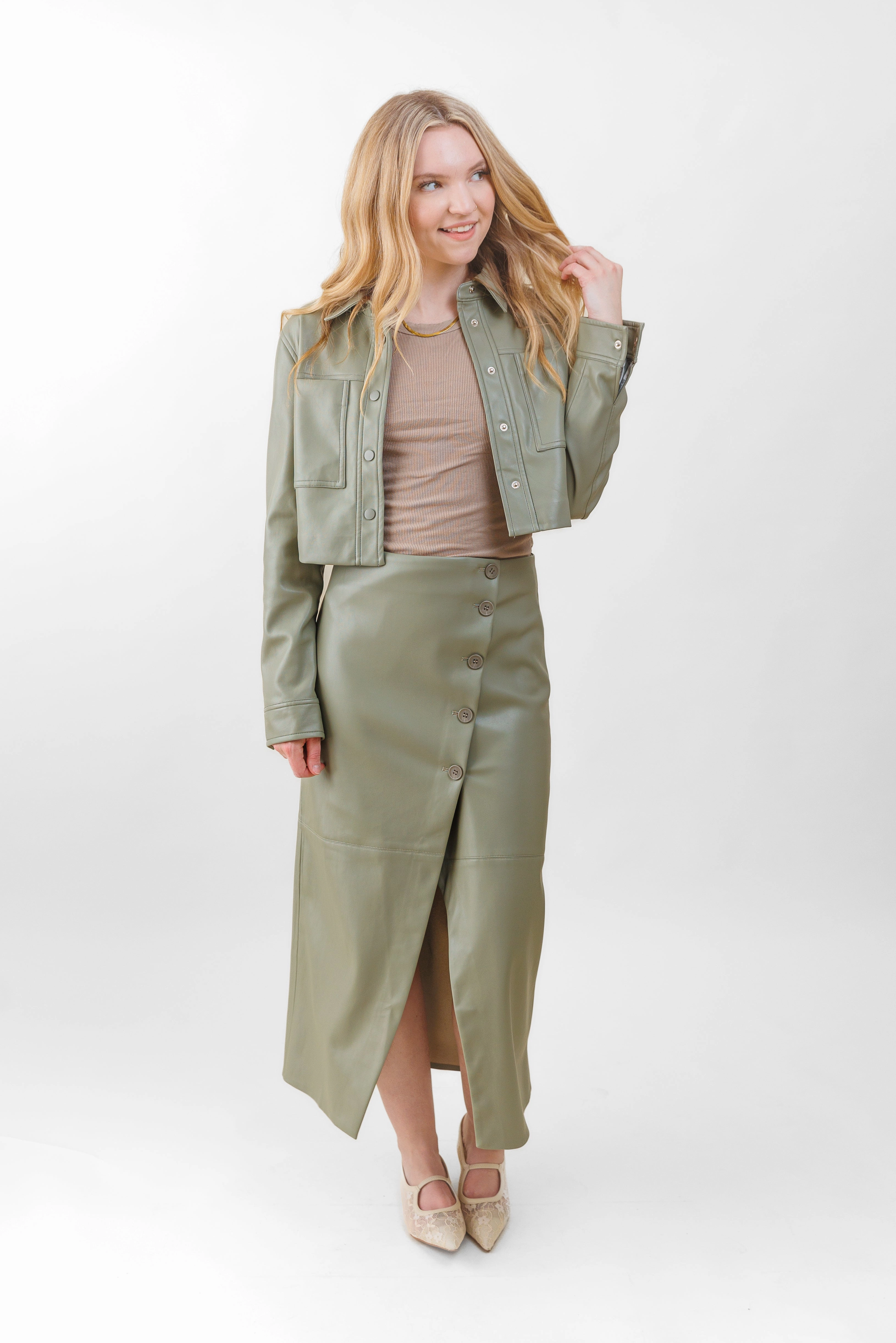 Erasable Crease Everyday Line SADIE FAUX LEATHER MIDI SKIRT