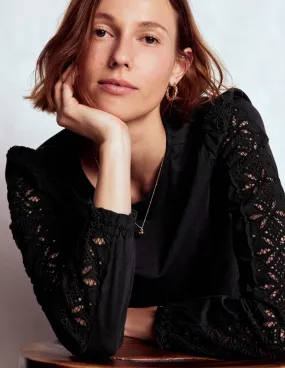 Scarlett Broderie Trim Top-Black Sporty T-shirt High Collar Protection Design