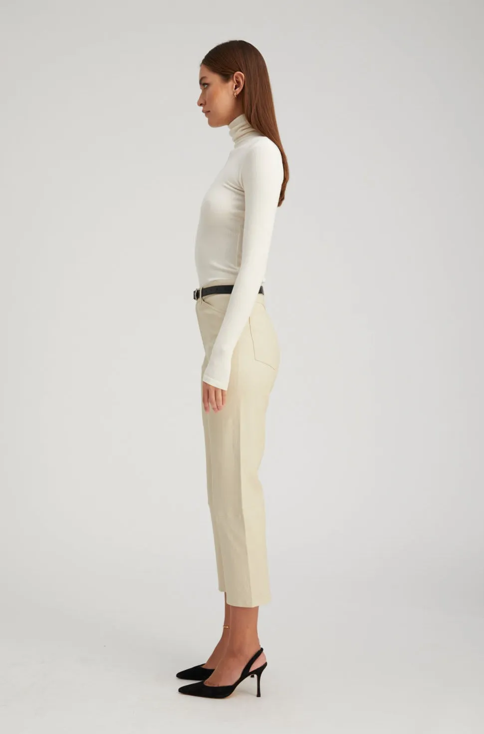 Off White Leather 5 Pocket Straight Leg Pants Flexible Layer Fit Anti Cling Finish