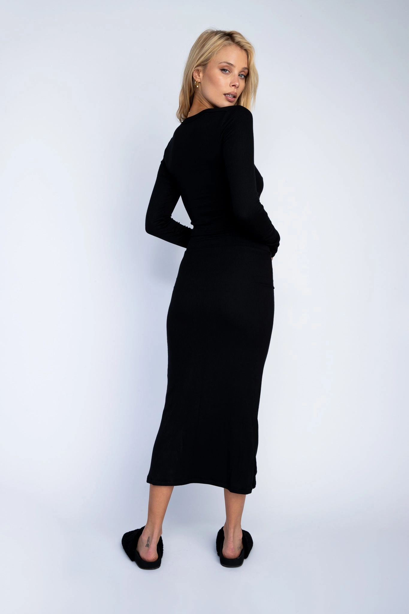 Serena Skirt Ribbed - Black Vibrant Touch