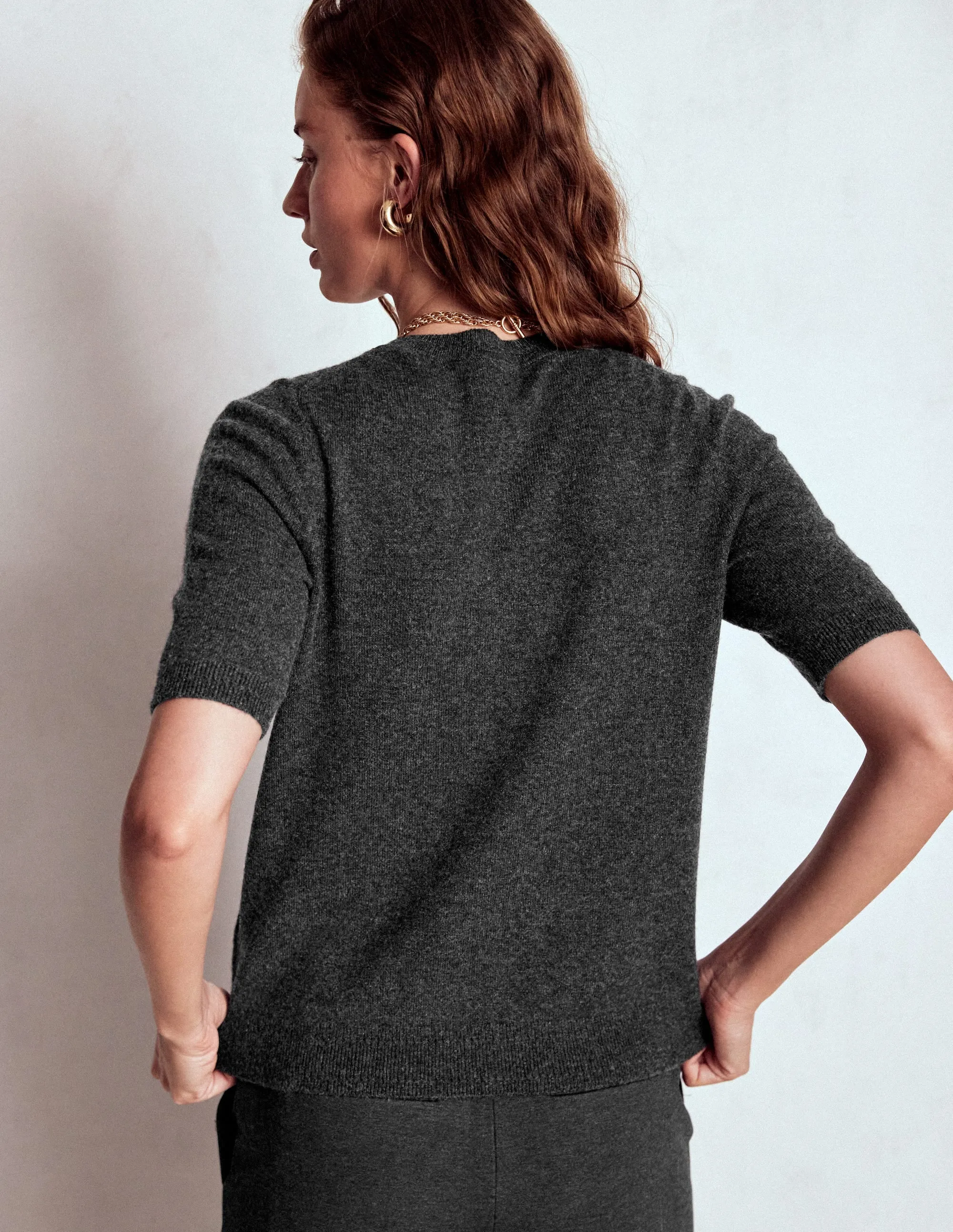 Eva Cashmere T-Shirt-Charcoal Melange Airflow Channel Weave