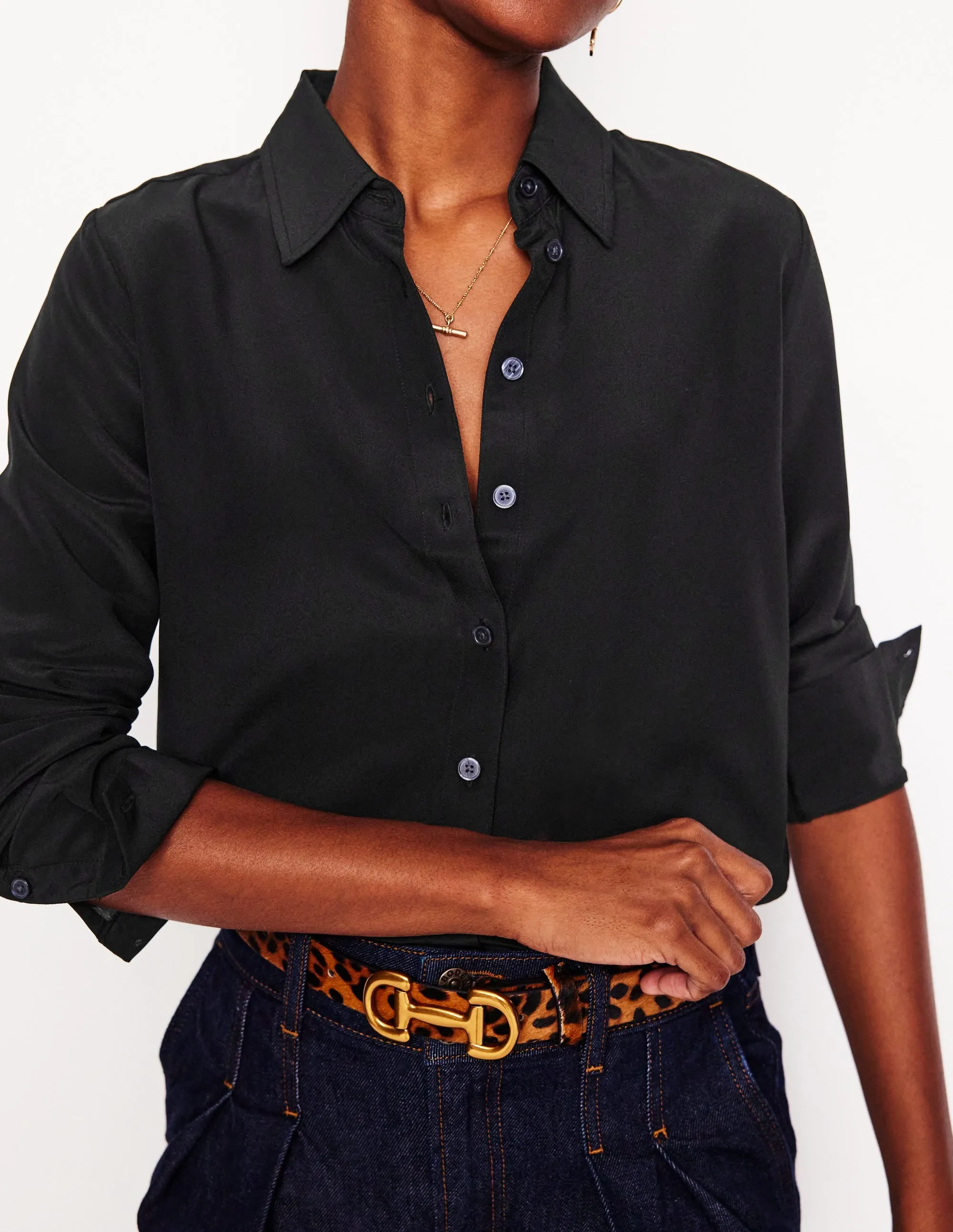 Compact Stitching Layered Neckline Sienna Silk Shirt-Black
