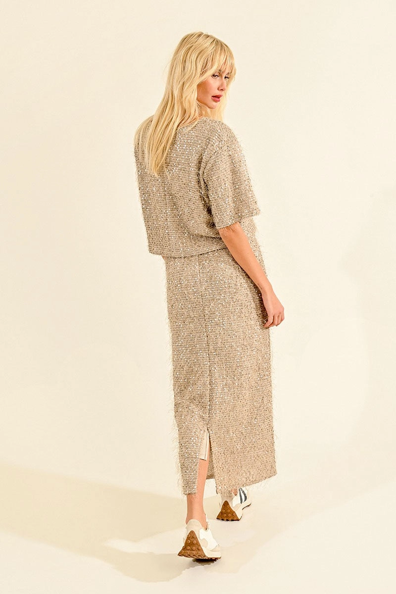 Sequin and Eyelash Skirt in Light Beige Polished Cut