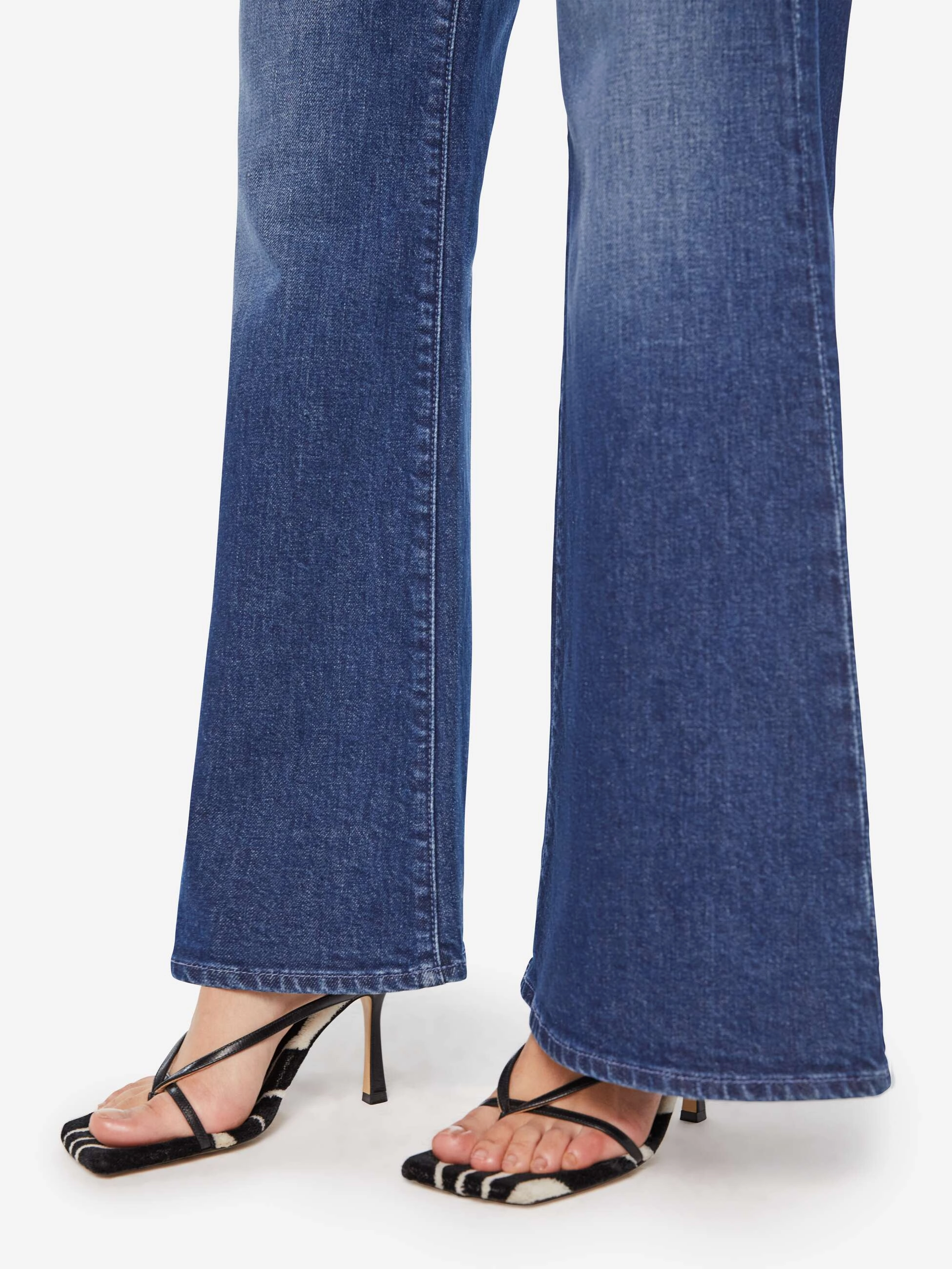 The Lil Tomcat Roller Skimp in Perfectly Imperfect Daily Essential