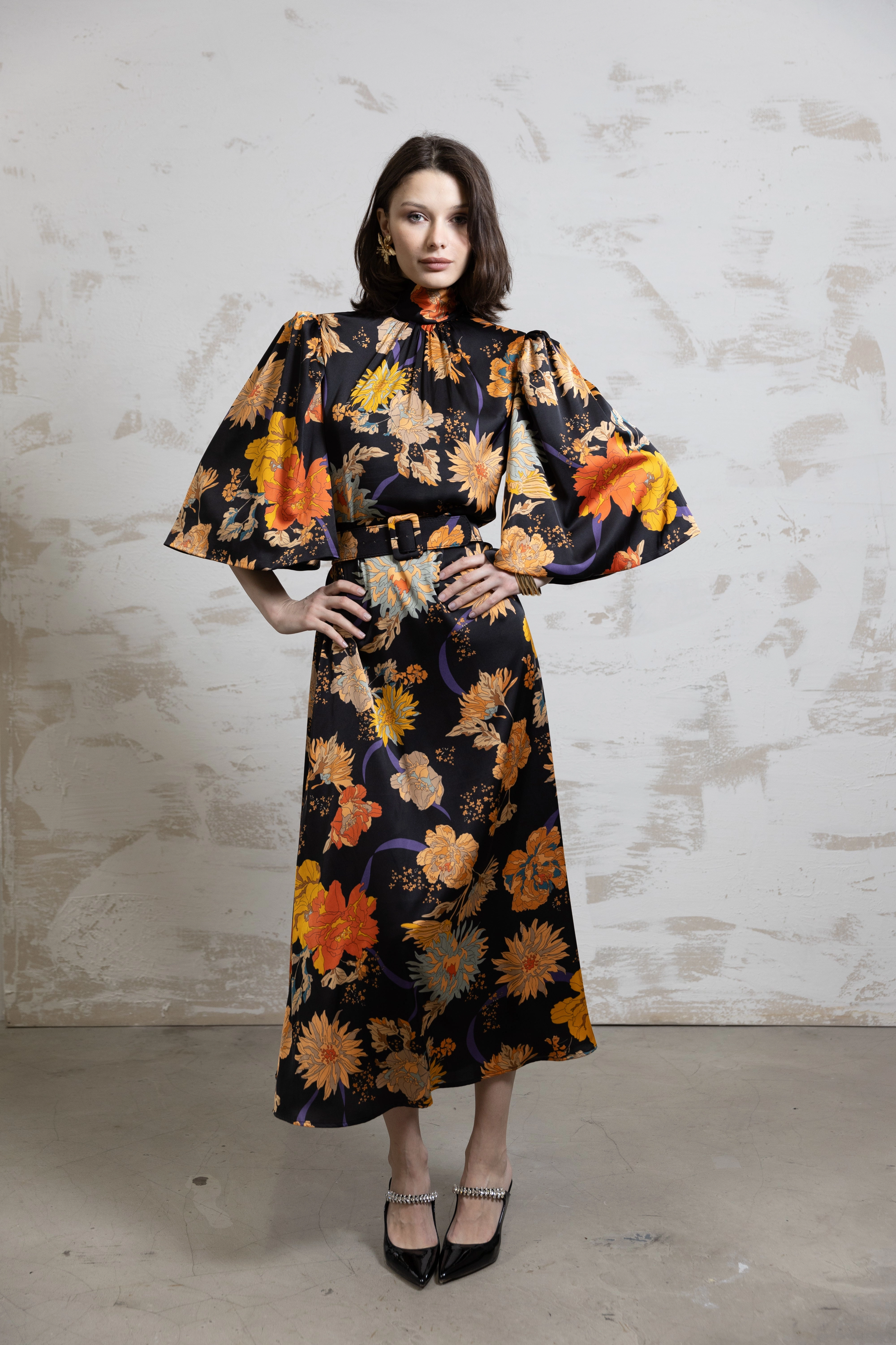 Open Back Sleek Drape Scarlette Midi Floral Dress