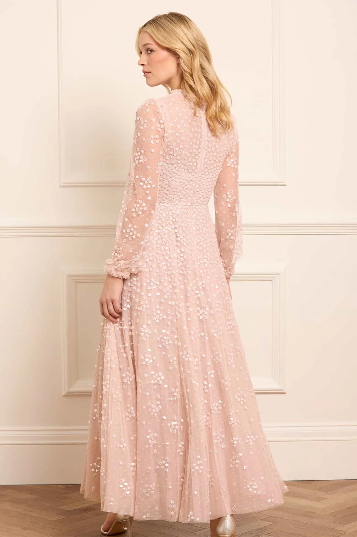 Leila Dot V-Neck Ankle Gown Fresh Texture Easy Comfort