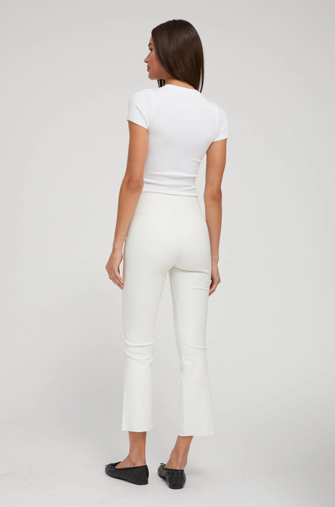 Sculpting Fit Ultra Basic White Leather Crop Flare
