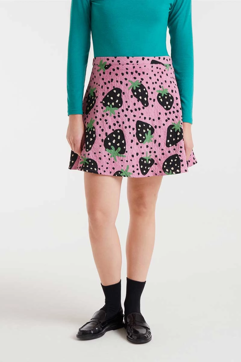 Water Repellent Chill Mood Strawberry Polka Dot Mini Skirt in Pink