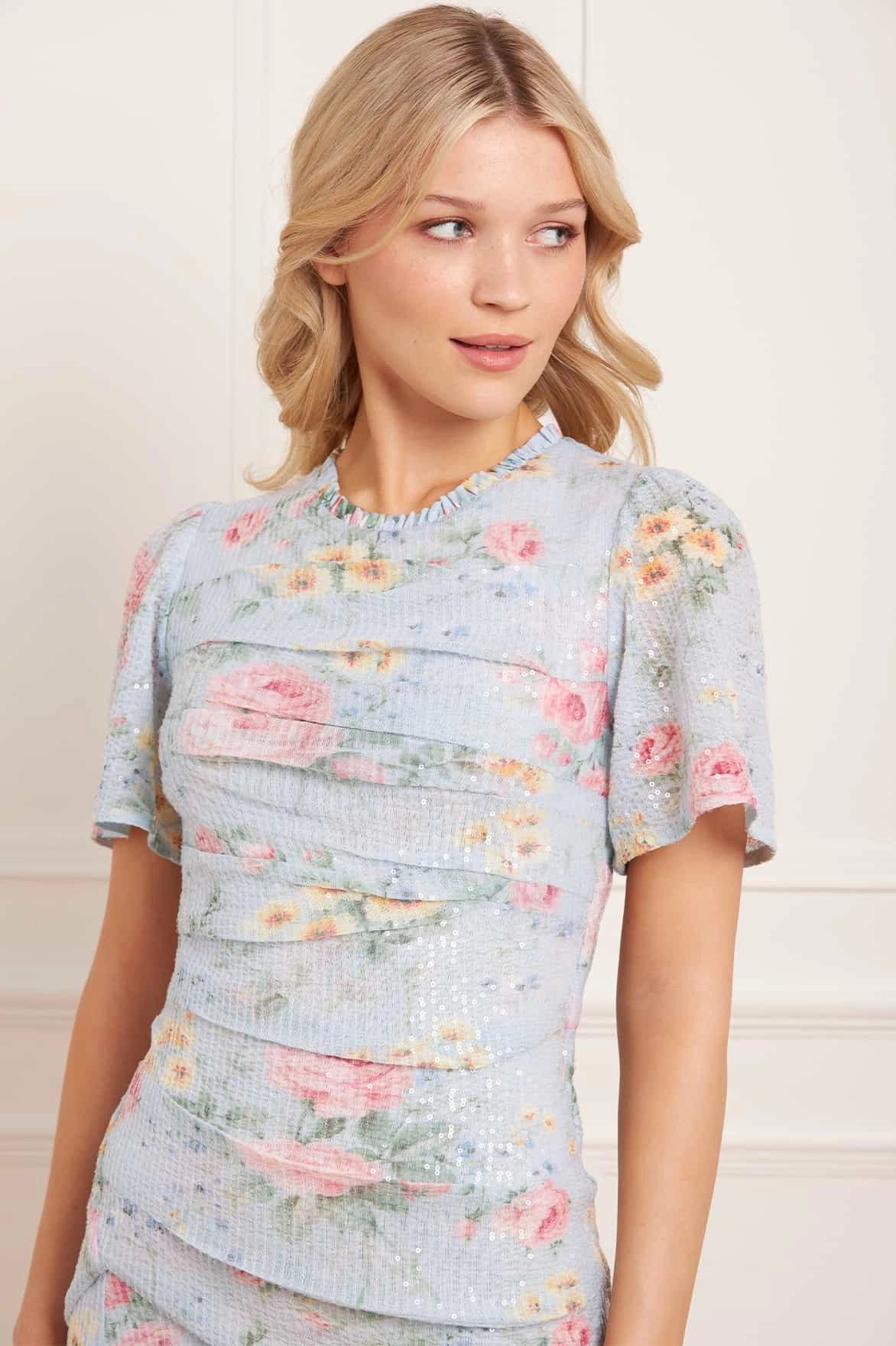 Chilly Comfort Wear Seasonal piece Pompadour Garden Sequin Gown