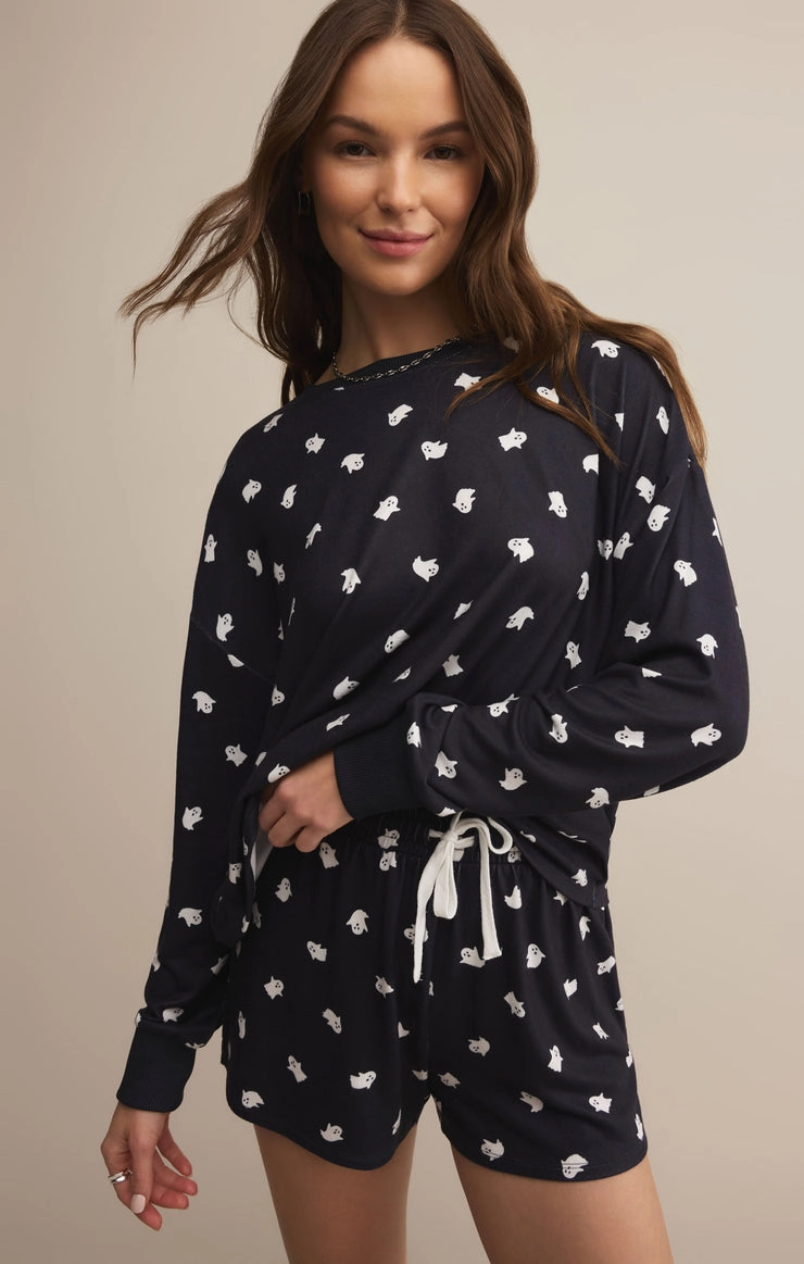 Stretch Panels Sleek Cut Delia Ghost Short in Black Sand