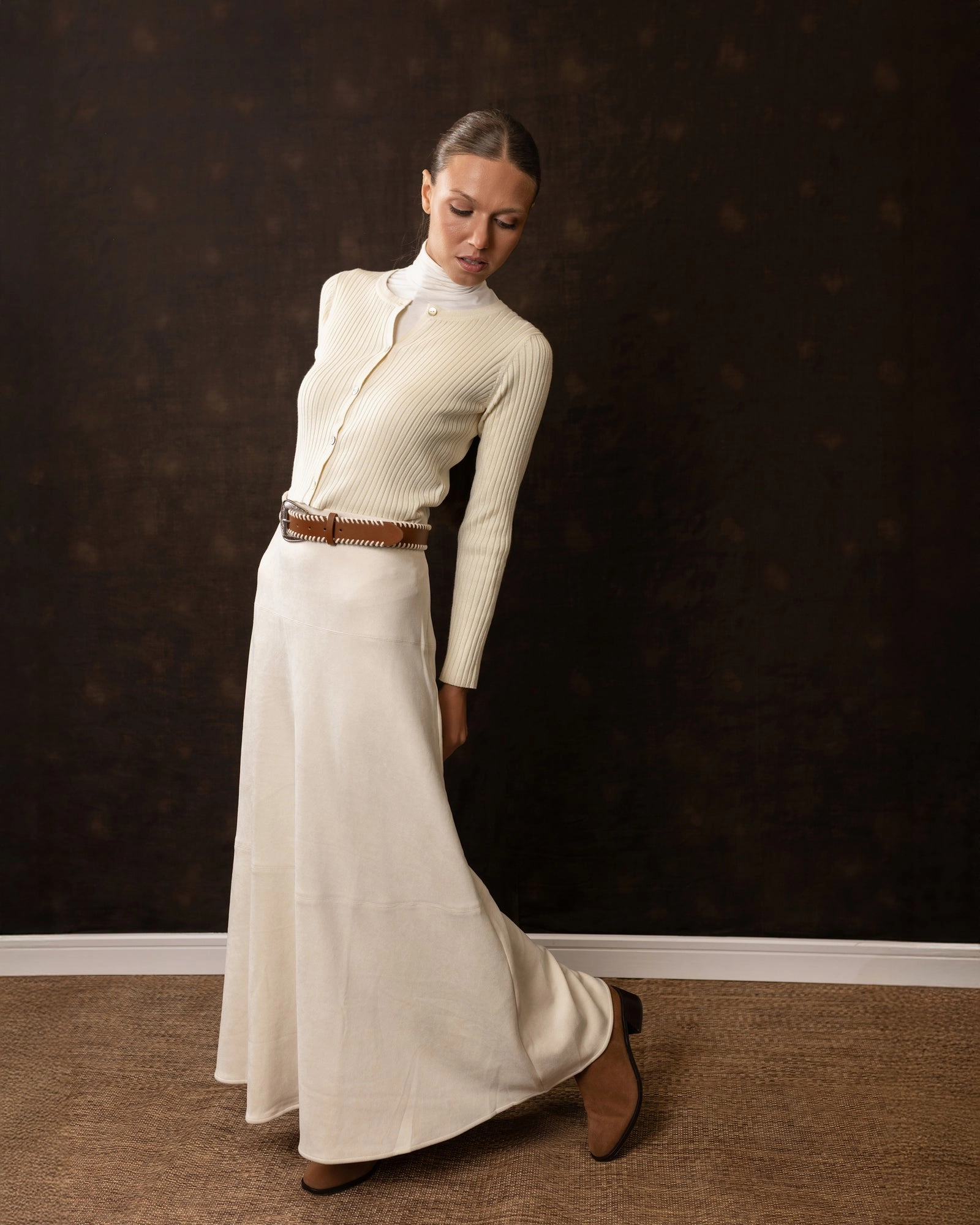 Suede Circle Maxi | Ivory Detachable Detail