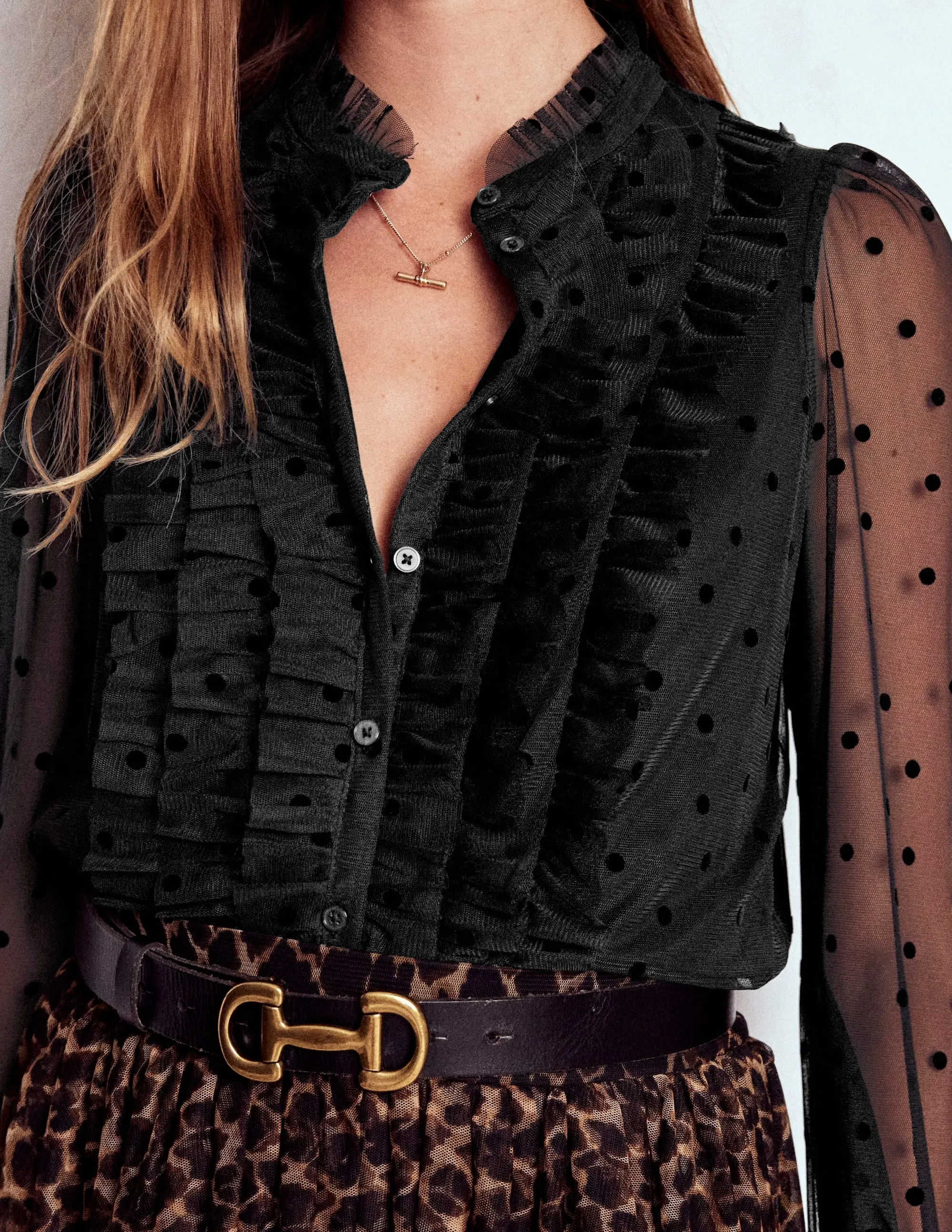 QuickDry Texture Frilled Tulle Blouse-Black