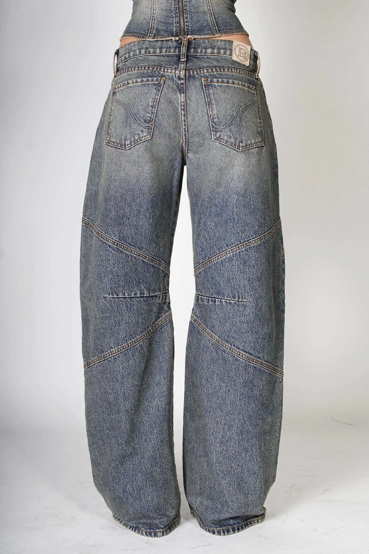 Button front Minimal Vibe The Jet Jean / G-6