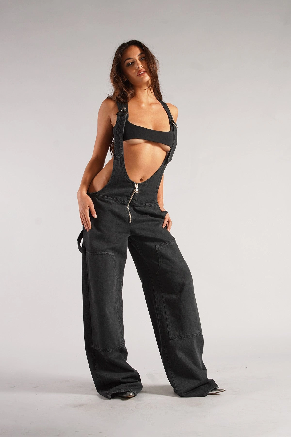The Plunge / Vintage Black Active Comfort Wear