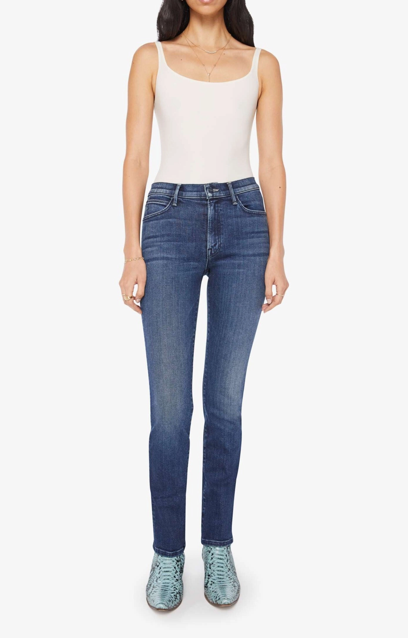 The Rascal Skimp in You're A Riot Chill Outfit Relaxed Style Earthy