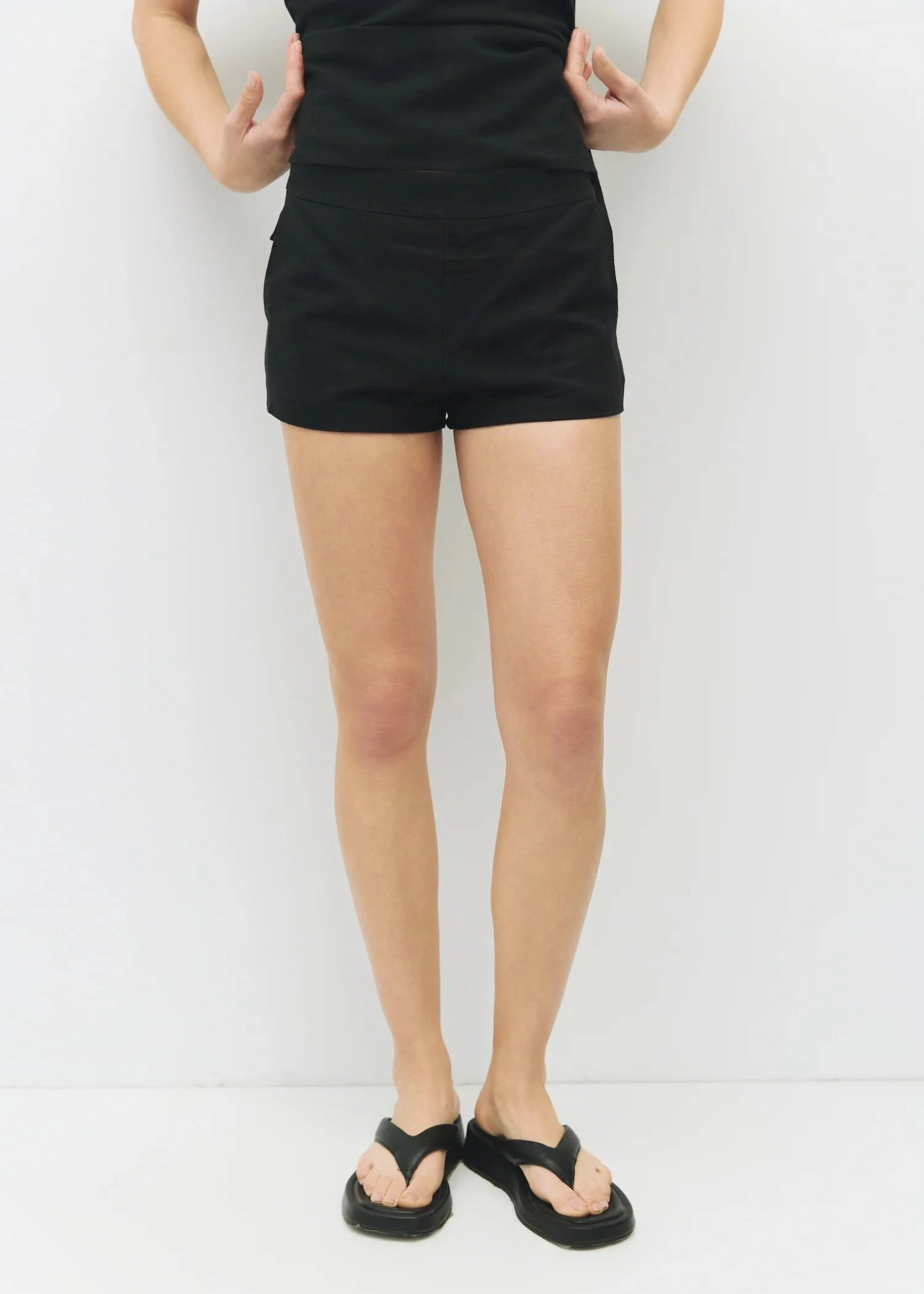 TRACY MID-RISE SHORTS Spandex shorts Cooling Effect