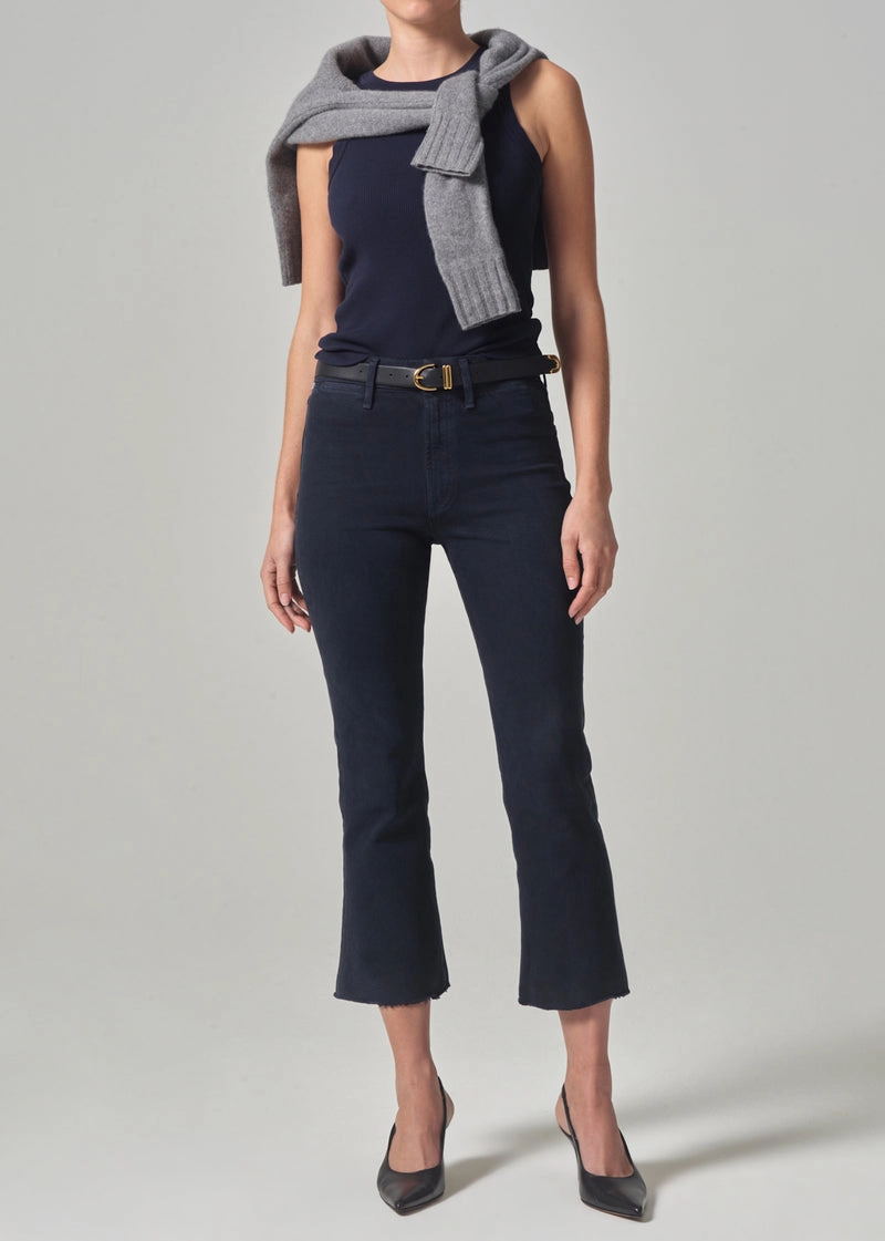 Elegant Minimalist Outdoor Adventure Isola Cropped Trouser in Navy