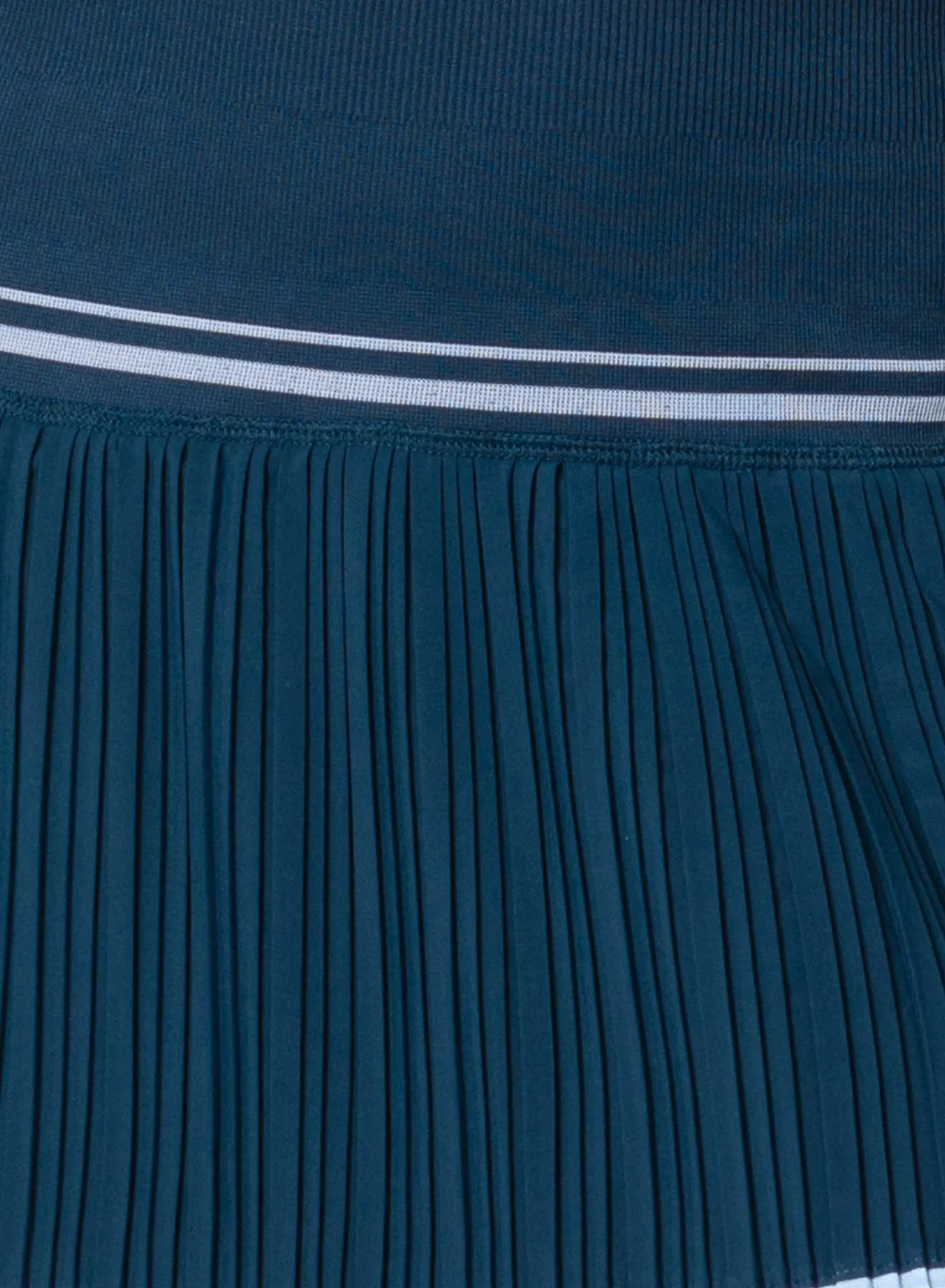 ThermalRegulatingLining Motion Pleated Skirt
