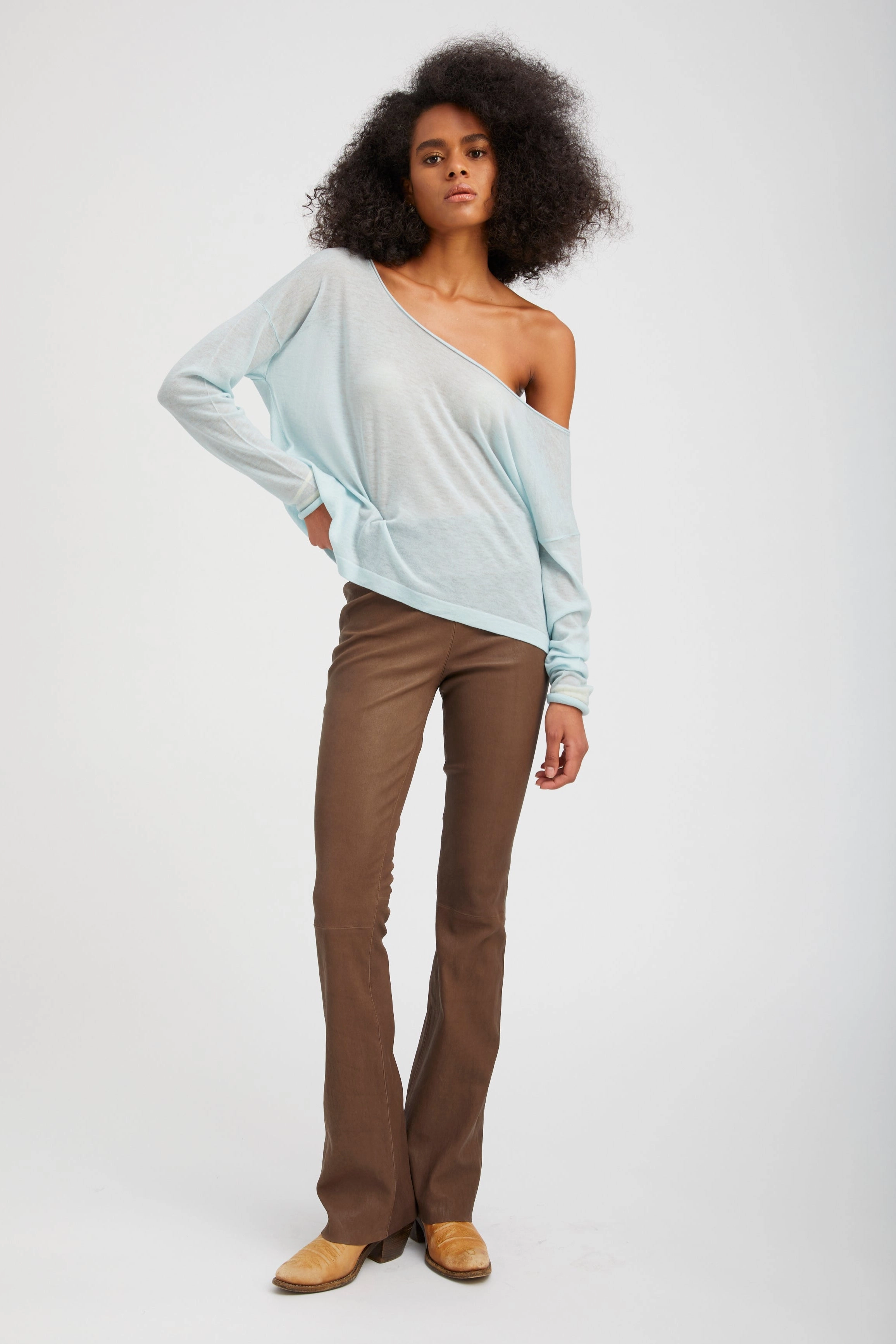 Truffle Leather Micro Flare Adaptive Compression Levels