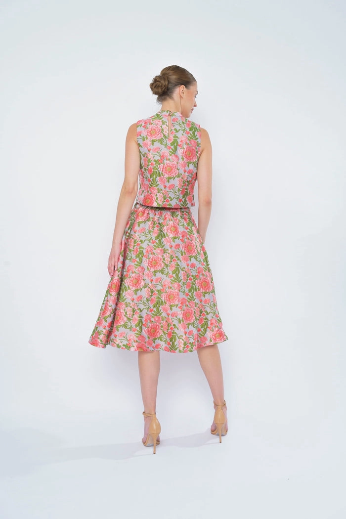 Sleek Styling Tulip Skirt in Peach Begonia