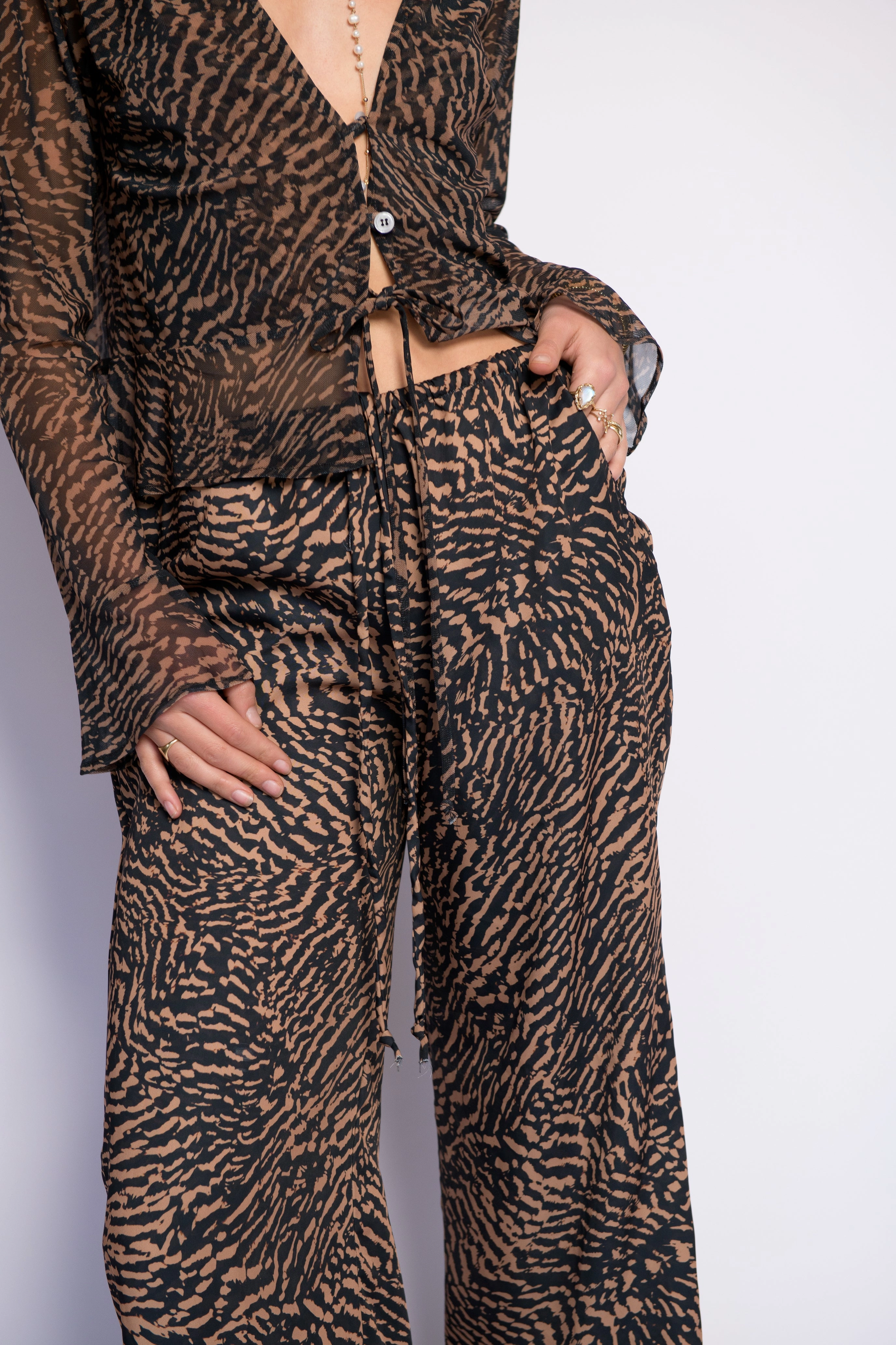 Ava Pants Satin - Zambezi Durable Material Functional Comfort Wear