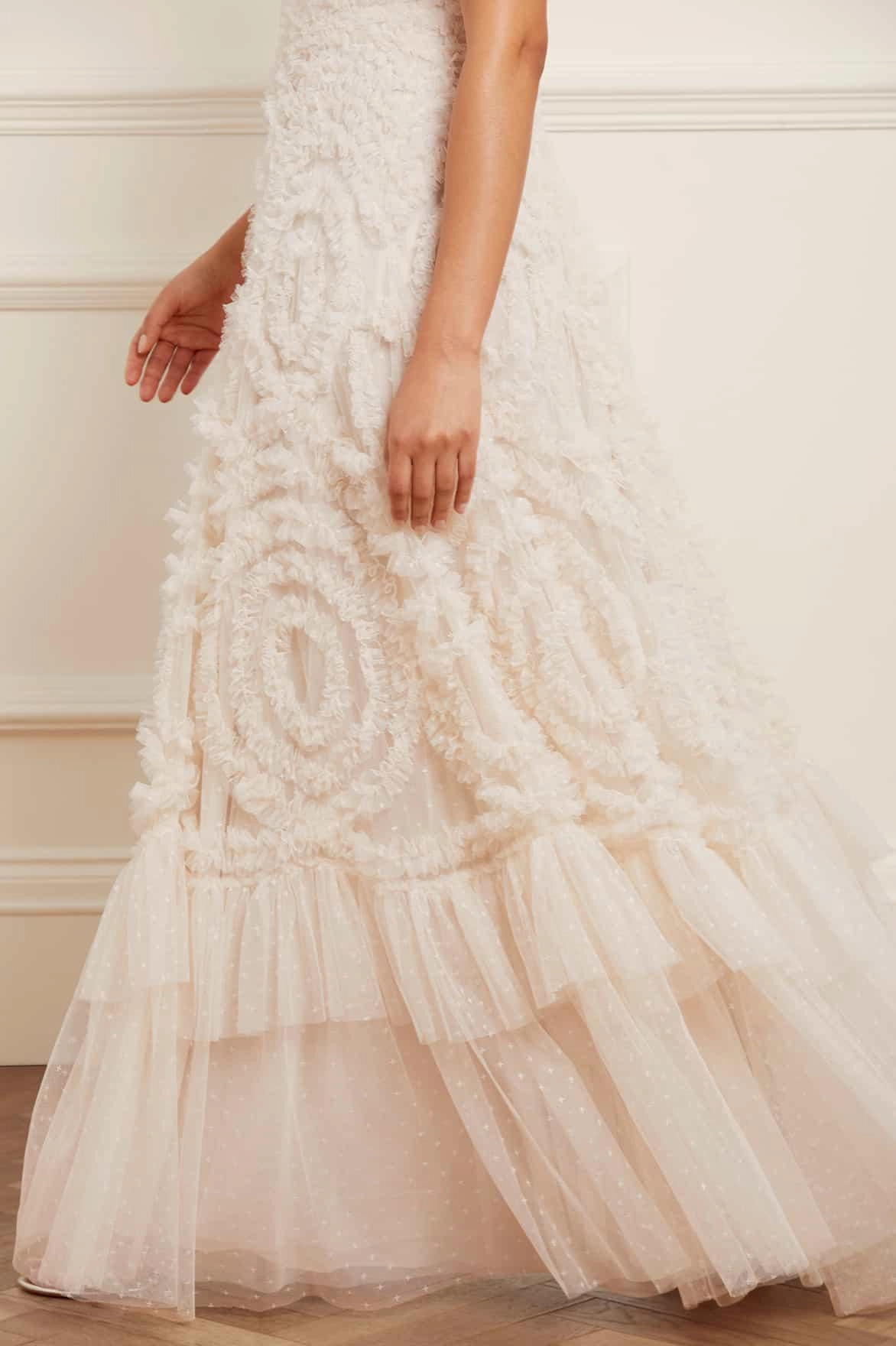 Verity Ruffle V-Neck Gown Sporty-Look