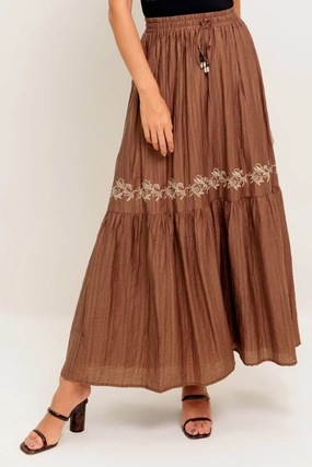 Opaque finish Eliza Embroiderd Maxi Skirt