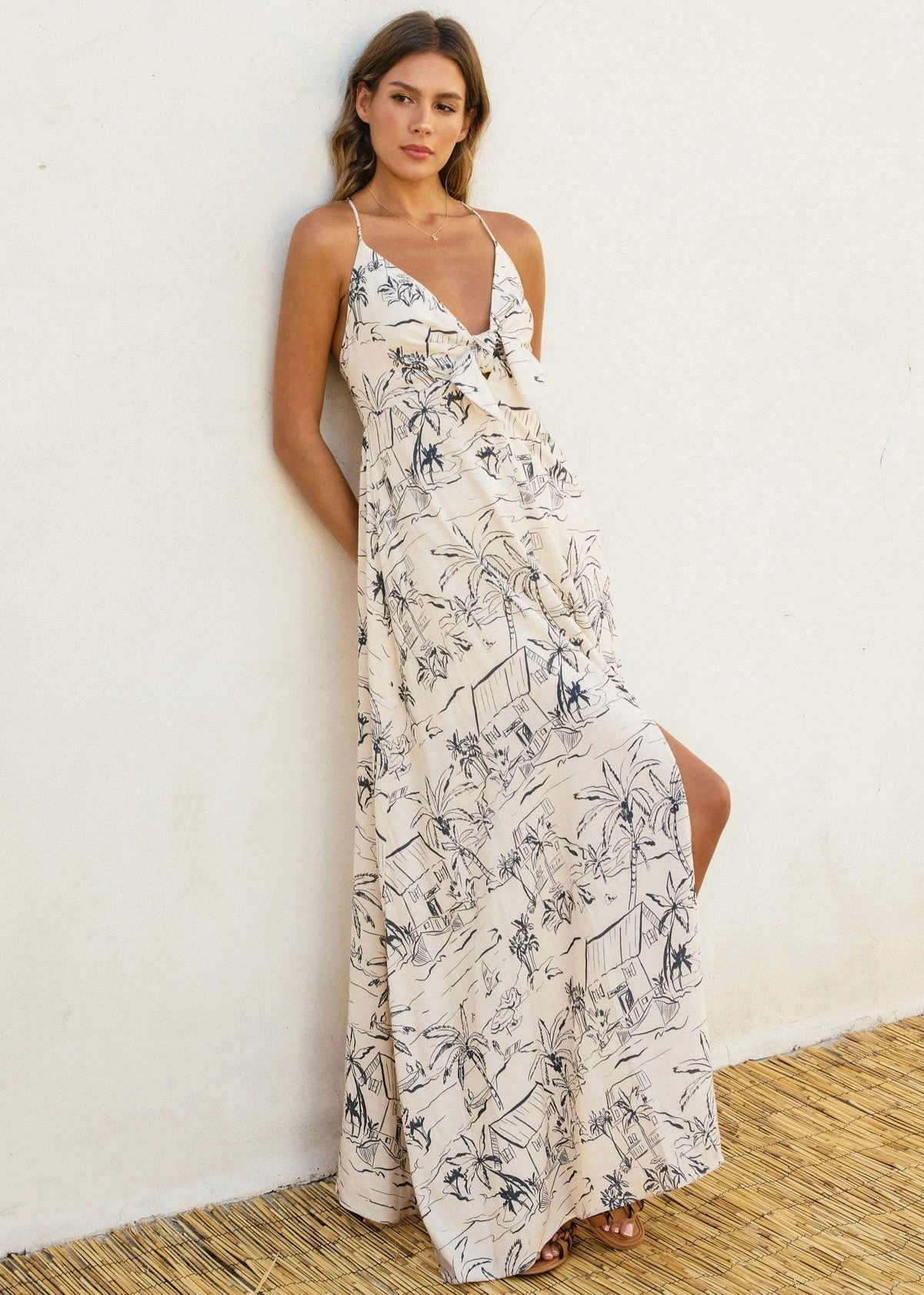 VIENNA KNOT FRONT MAXI DRESS Lightweight Fit Unique Cut